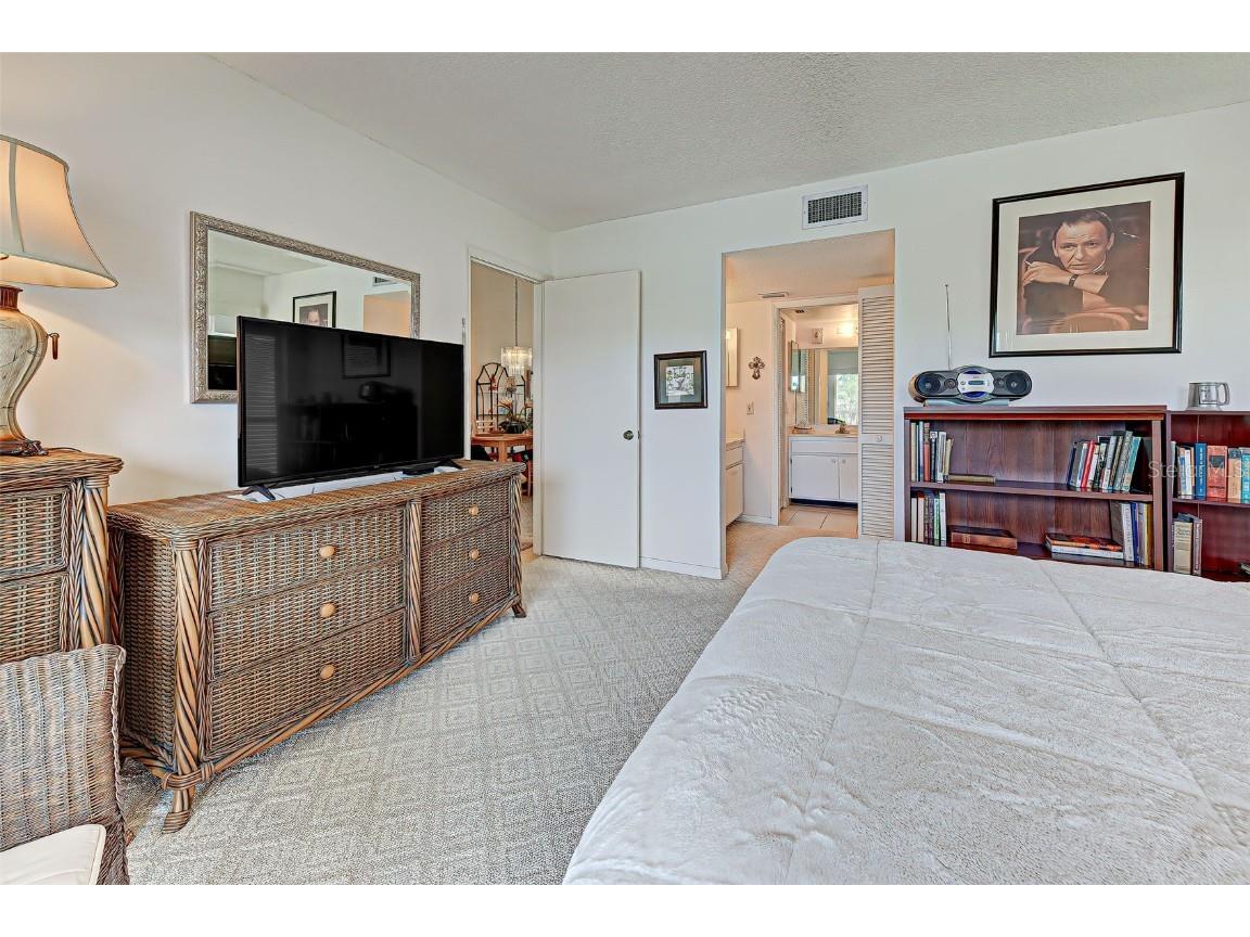 418 Cerromar Court #261 Venice FL 34293 N6141462 image10