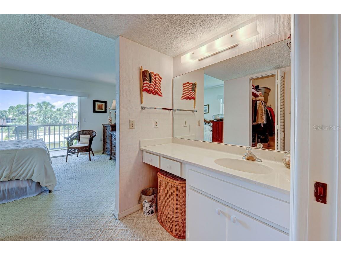 418 Cerromar Court #261 Venice FL 34293 N6141462 image16