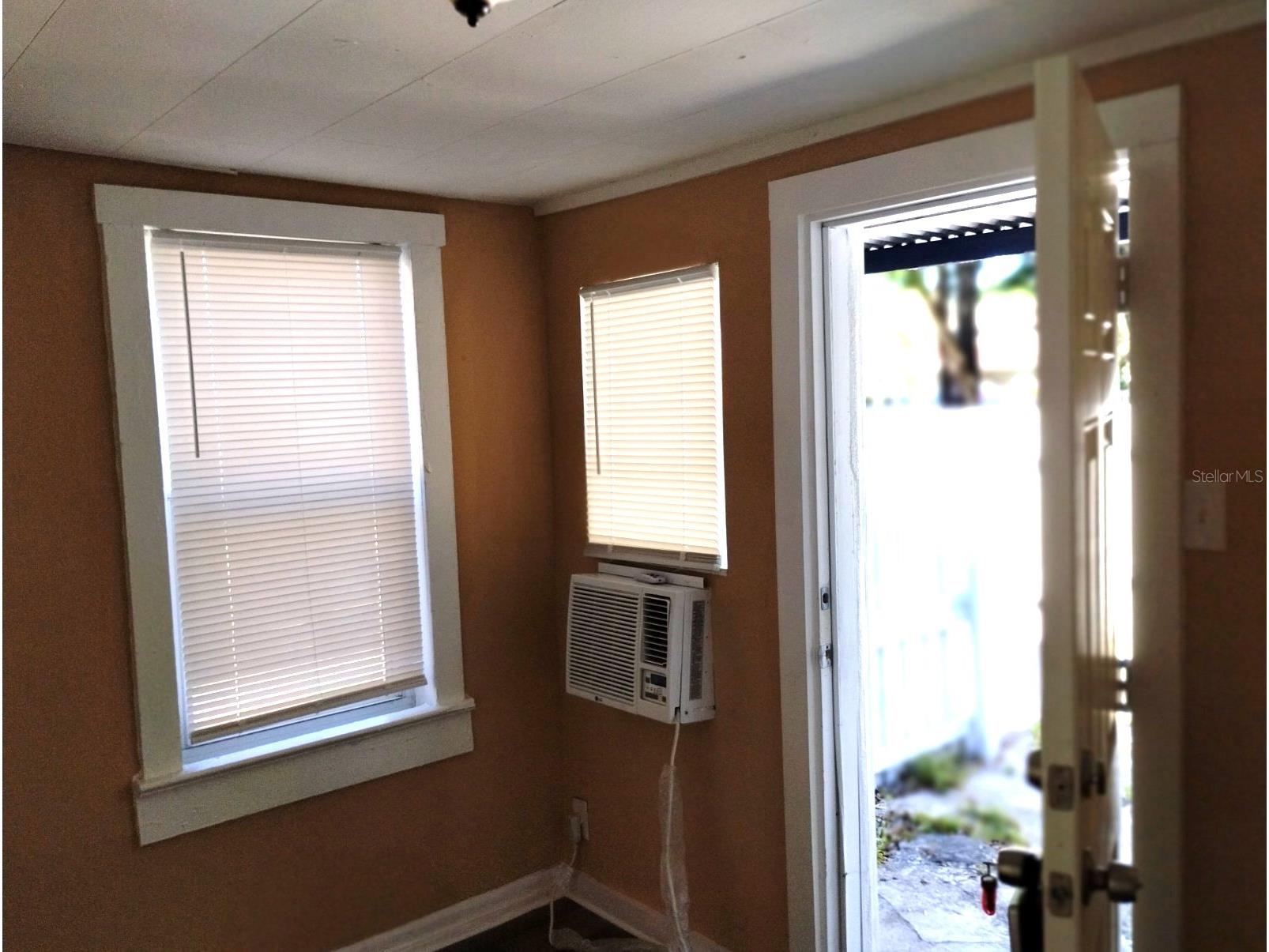 418 E Amelia Avenue #D Tampa FL 33602 TB8516661 image3