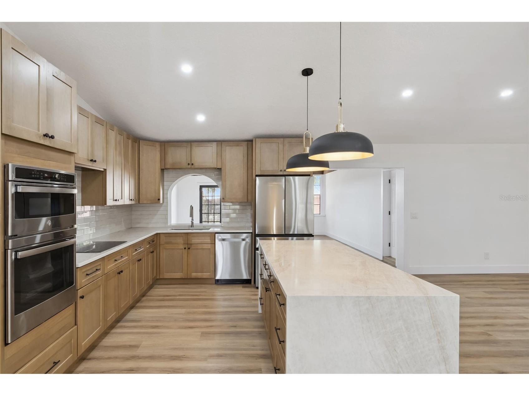 418 E Lakeshore Drive Ocoee FL 34761 O6395685 image16