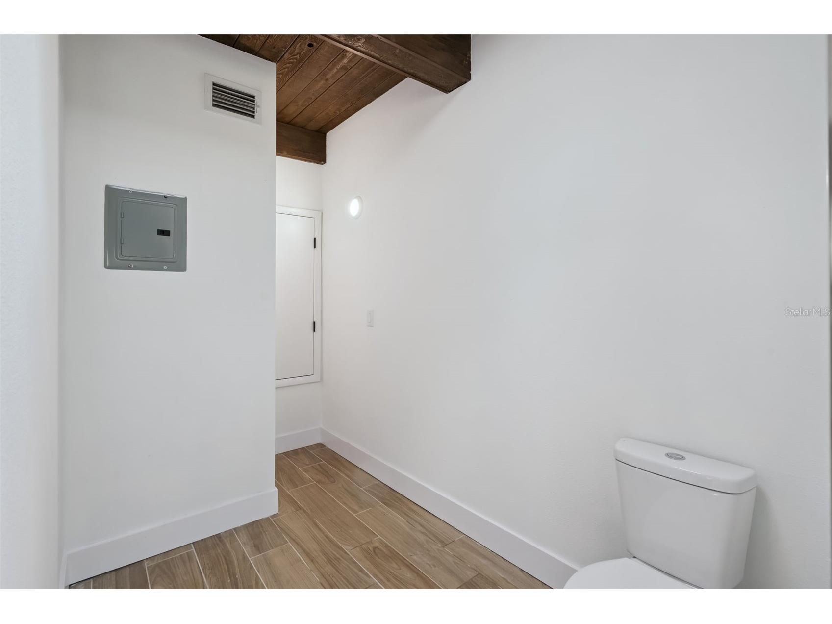 418 E Lakeshore Drive Ocoee FL 34761 O6395685 image42