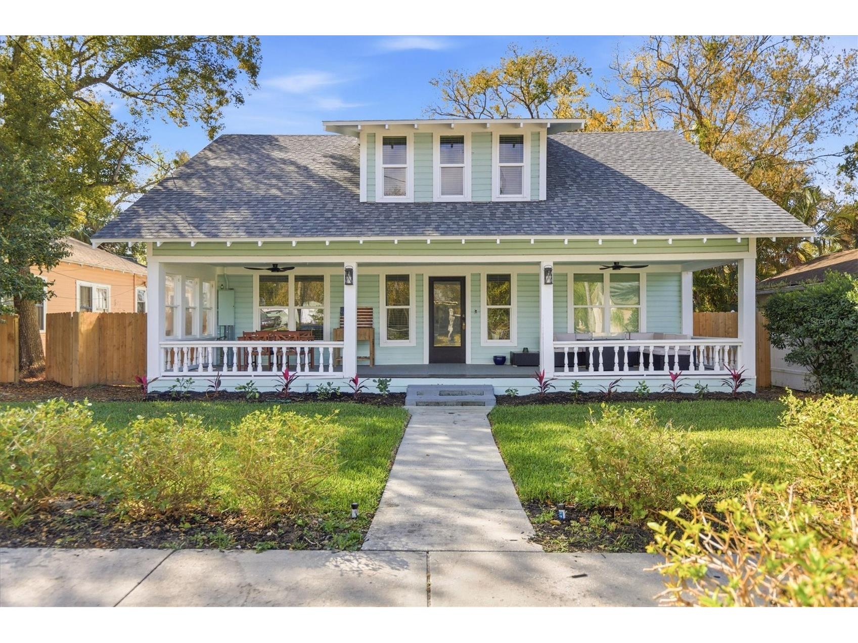 418 E Orange Street Tarpon Springs FL 34689 TB8484753 image1