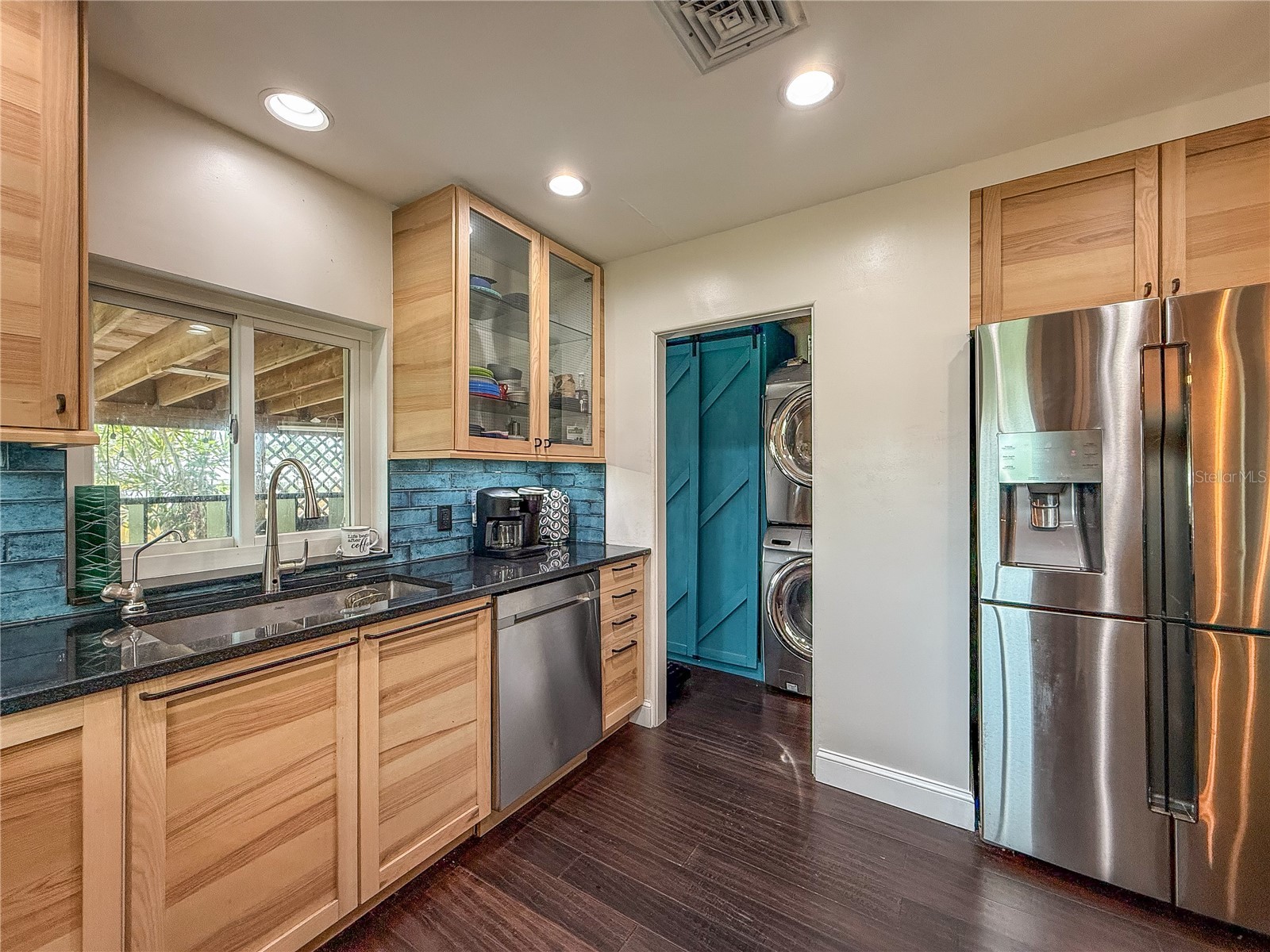 418 Edwards Drive Sarasota FL 34243 A4665321 image12