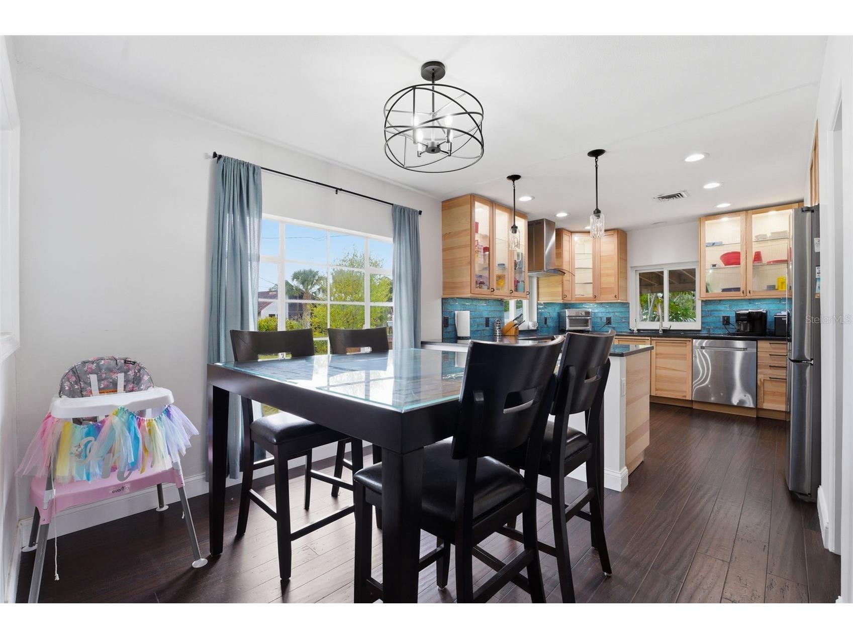 418 Edwards Drive Sarasota FL 34243 A4665321 image25