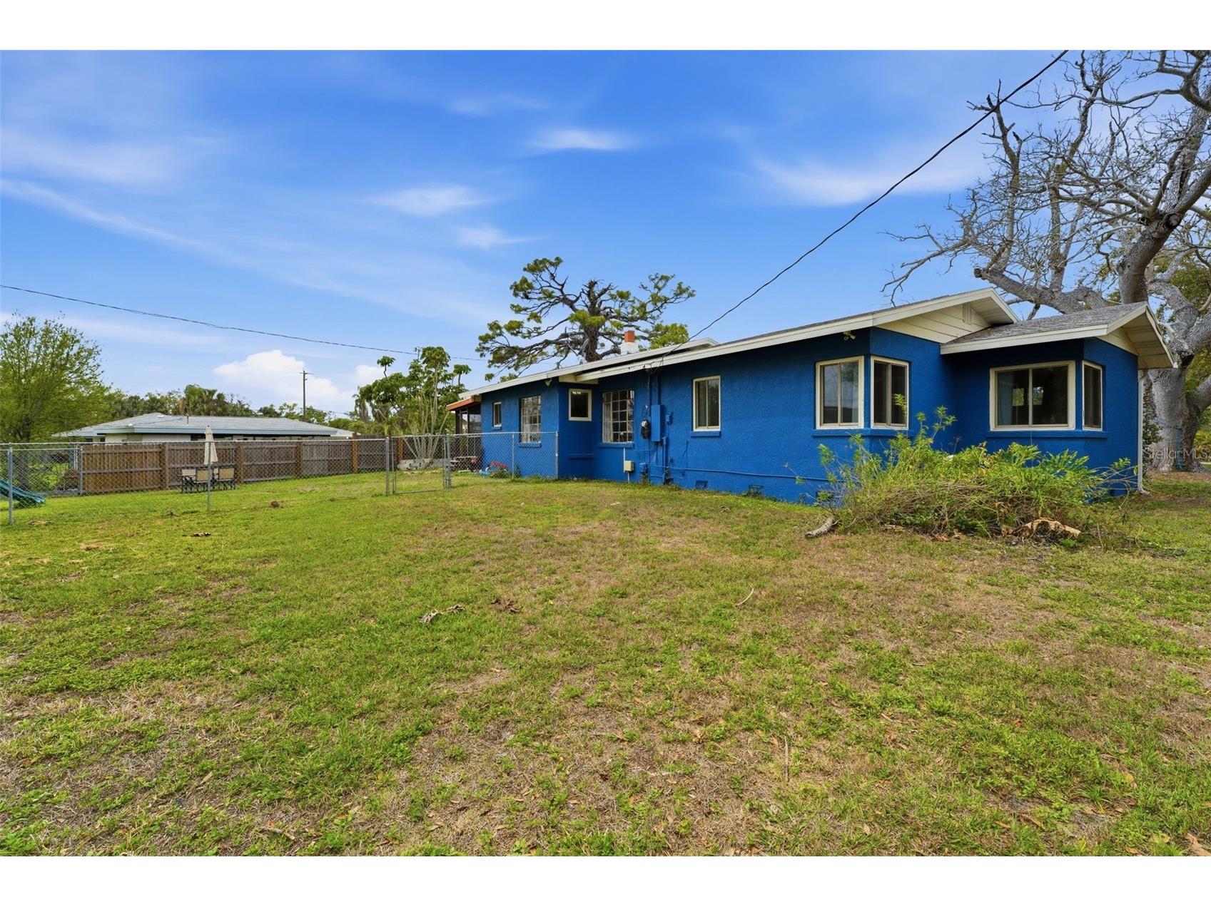 418 Edwards Drive Sarasota FL 34243 A4665321 image40