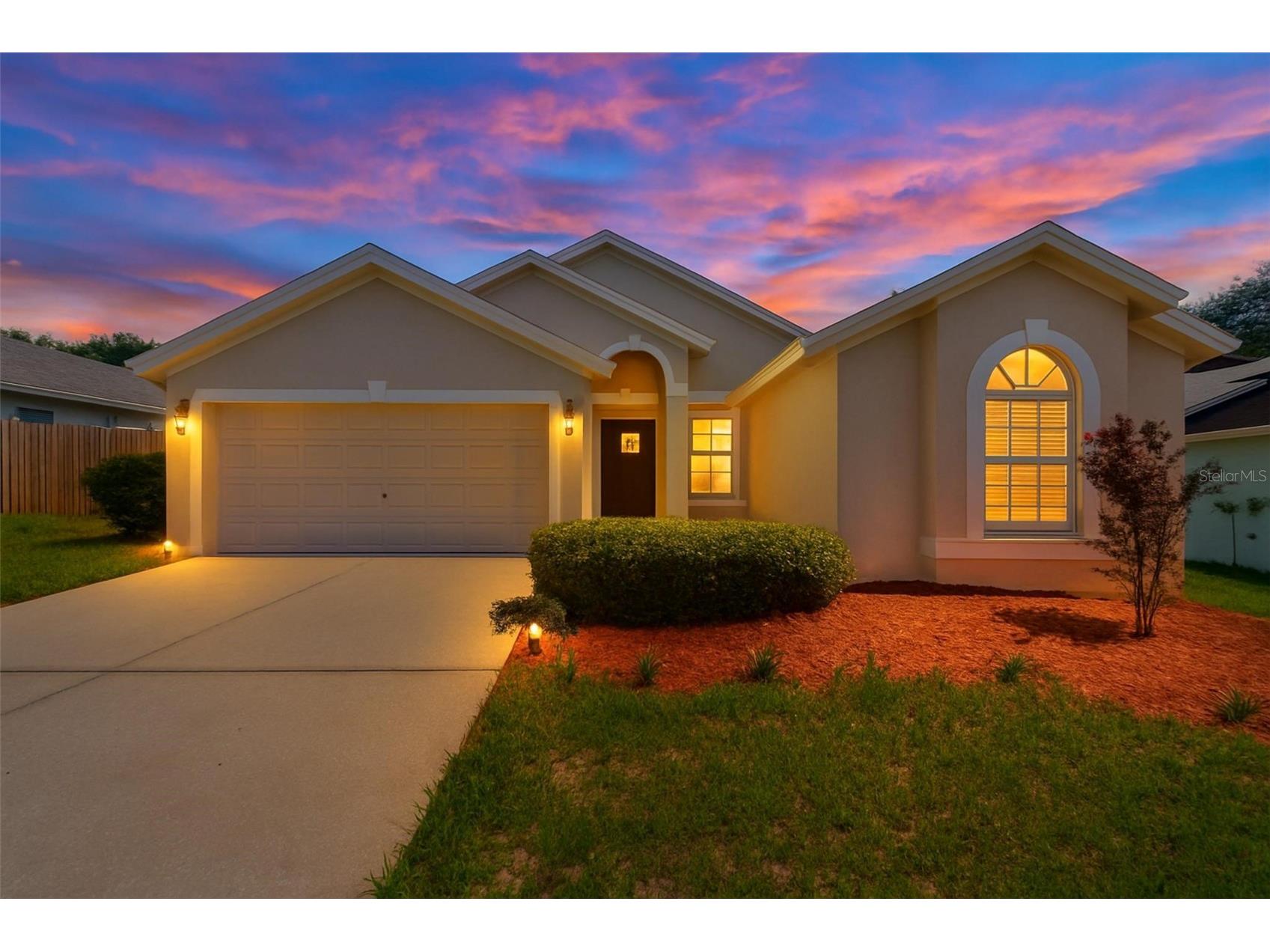 418 Henderson Avenue Seffner FL 33584 TB8514752 image1