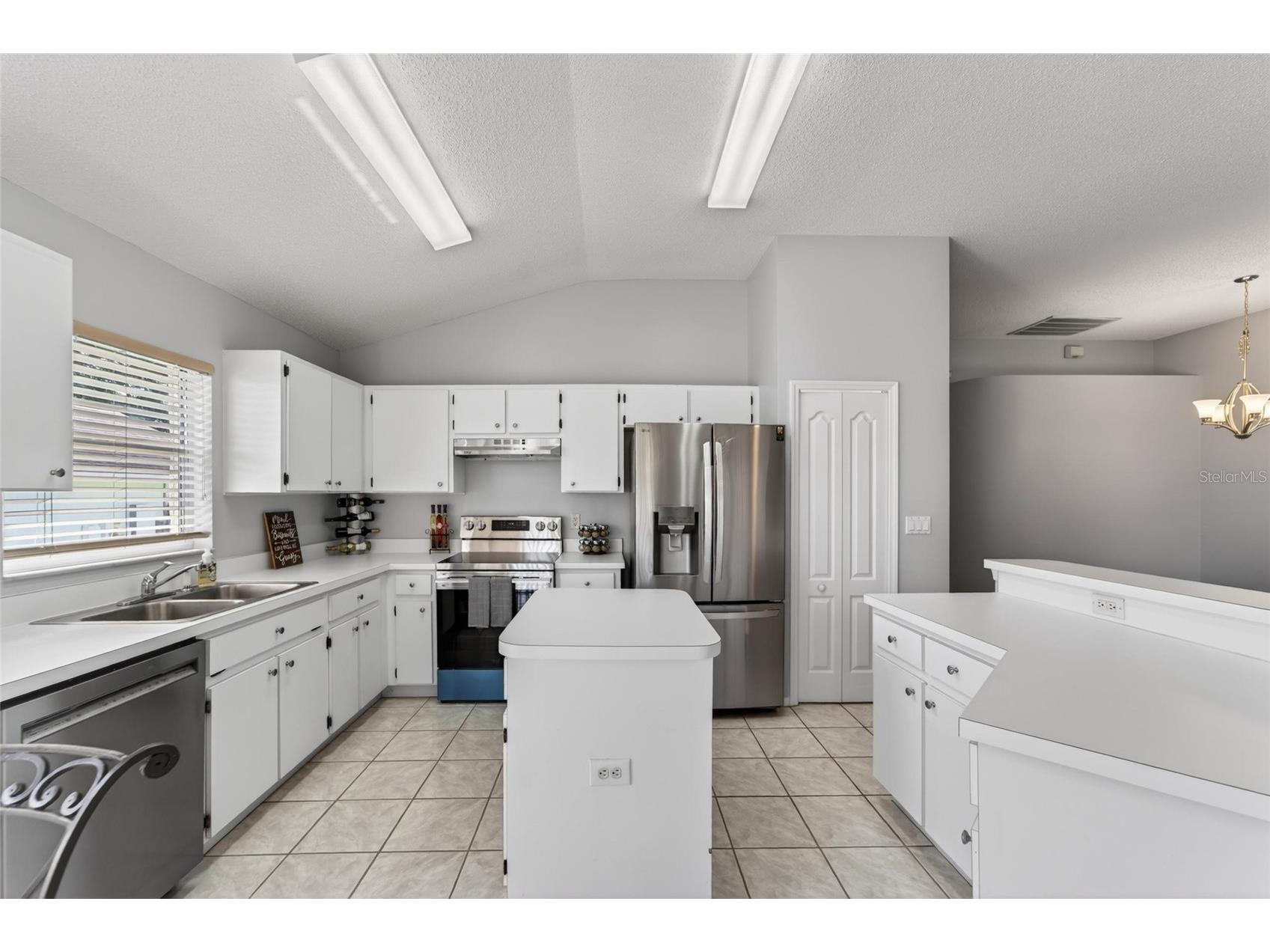 418 Henderson Avenue Seffner FL 33584 TB8514752 image42