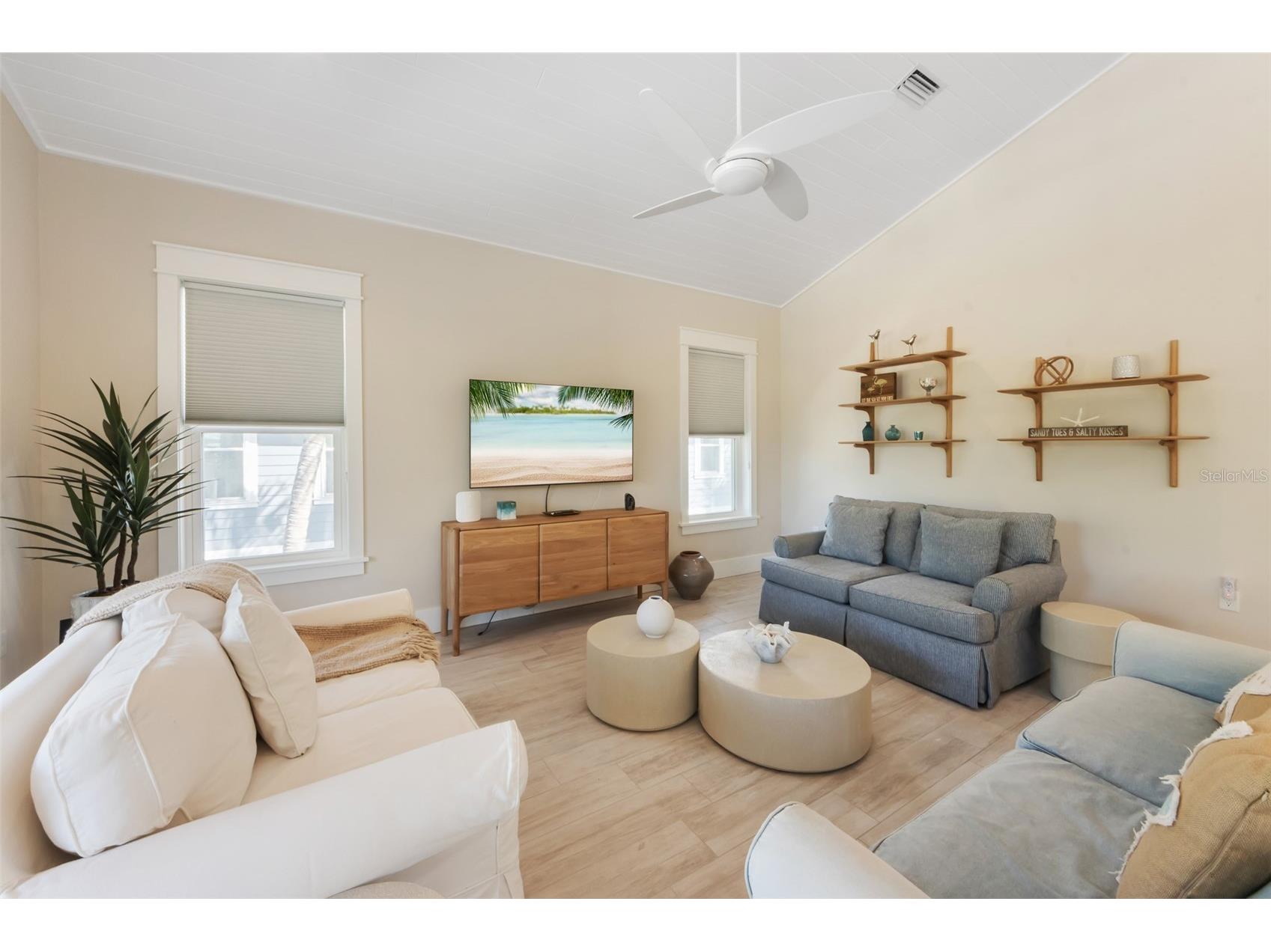 418 Magnolia Avenue Anna Maria FL 34216 A4699292 image6
