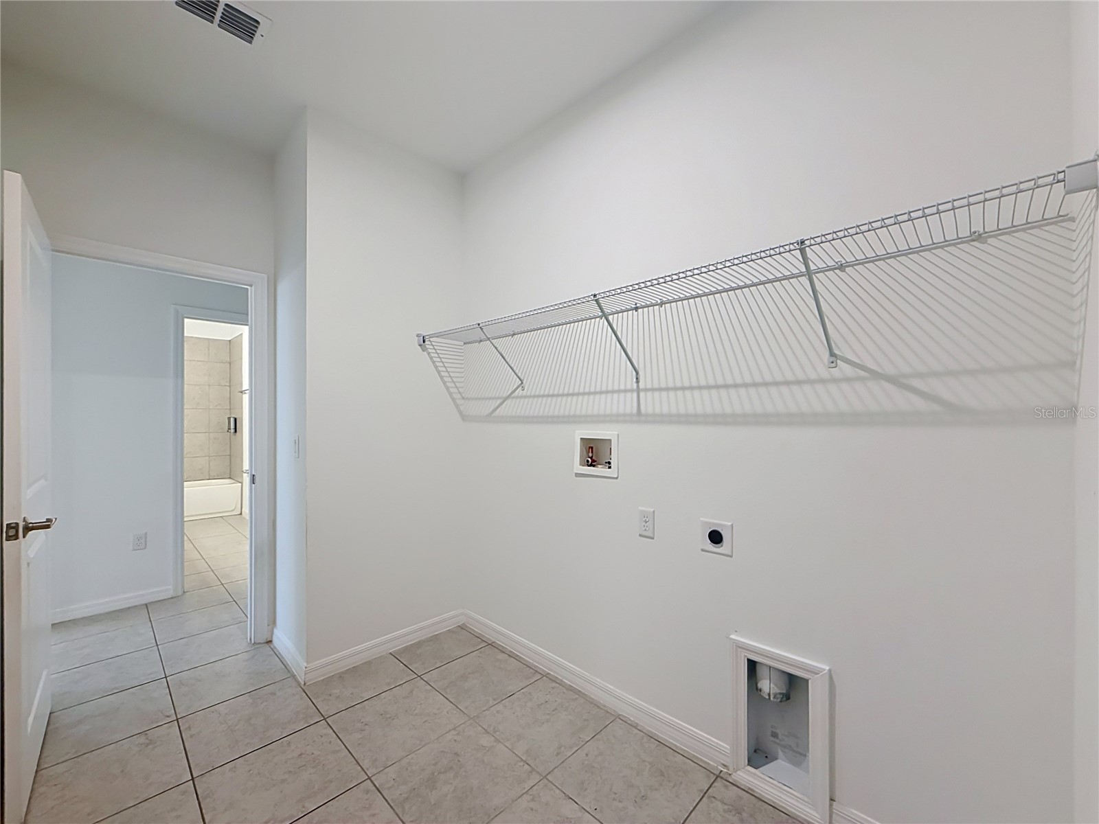 418 Quayside Avenue Mascotte FL 34753 O6405135 image32