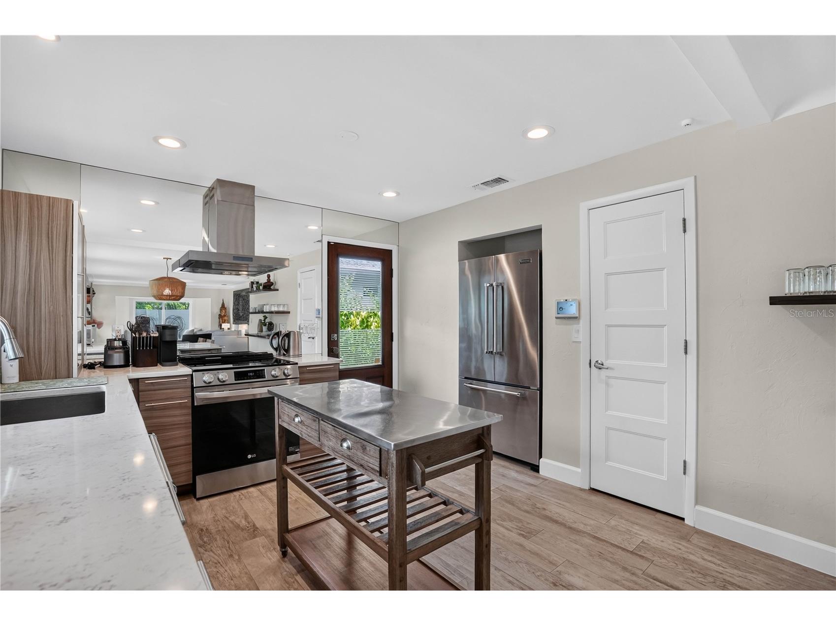 418 Sapphire Drive Sarasota FL 34234 A4699914 image17