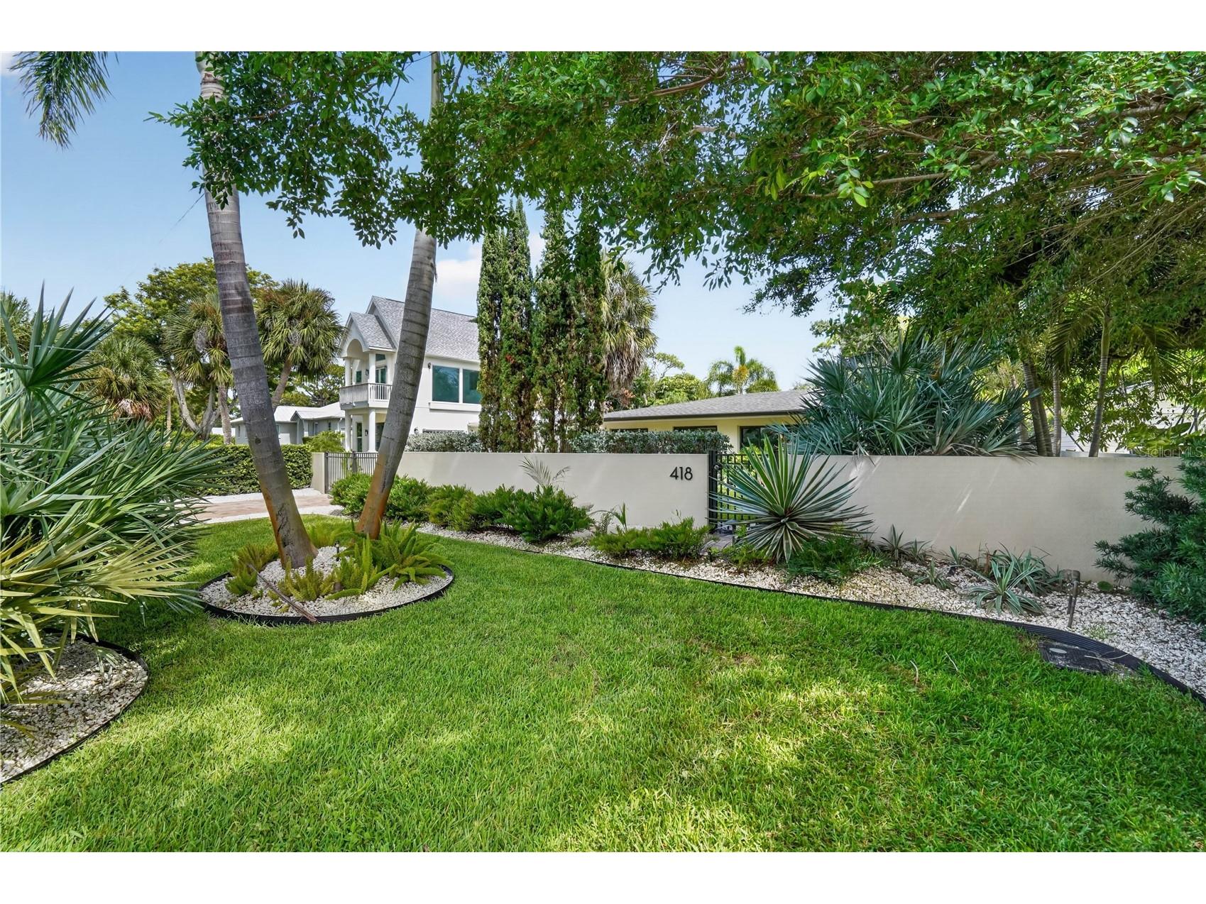 418 Sapphire Drive Sarasota FL 34234 A4699914 image3