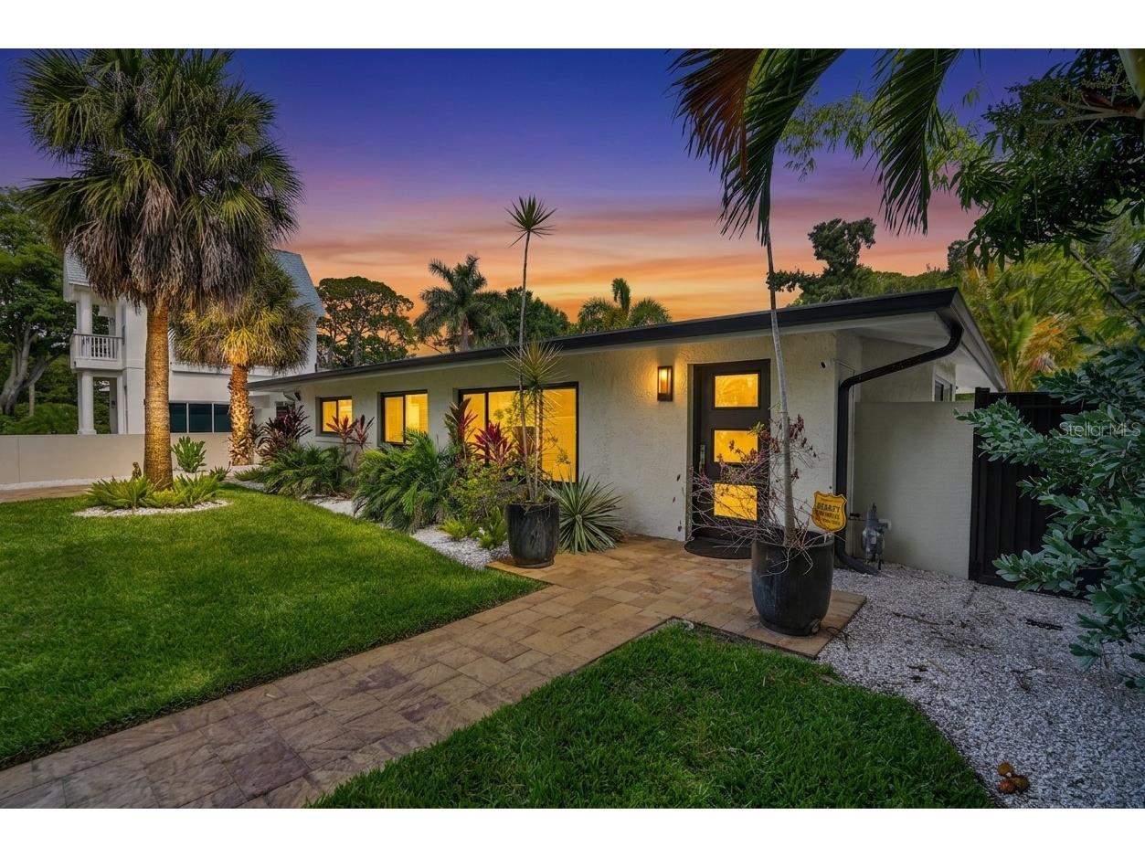 418 Sapphire Drive Sarasota FL 34234 A4699914 image5
