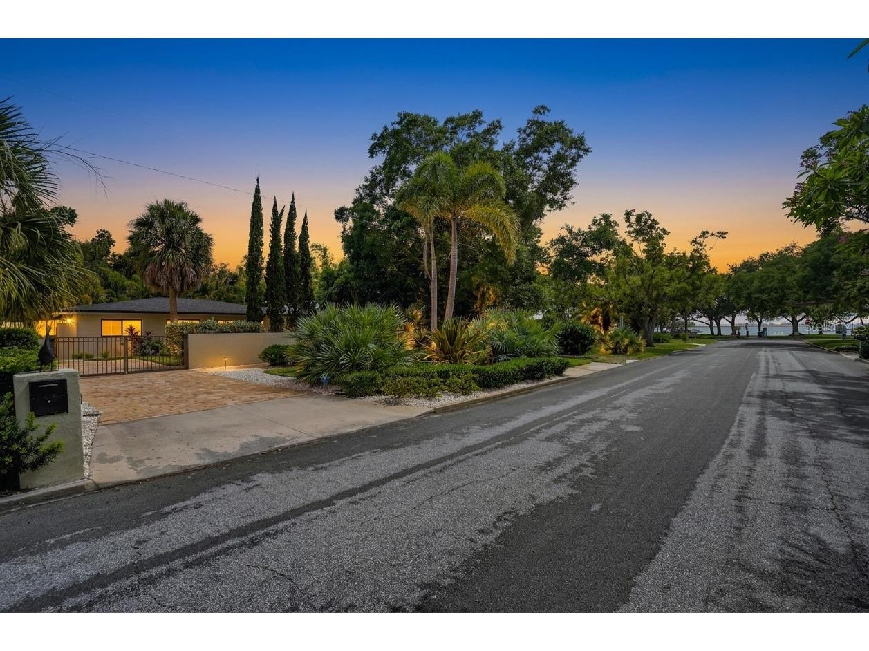 418 Sapphire Drive Sarasota FL 34234 A4699914 image6