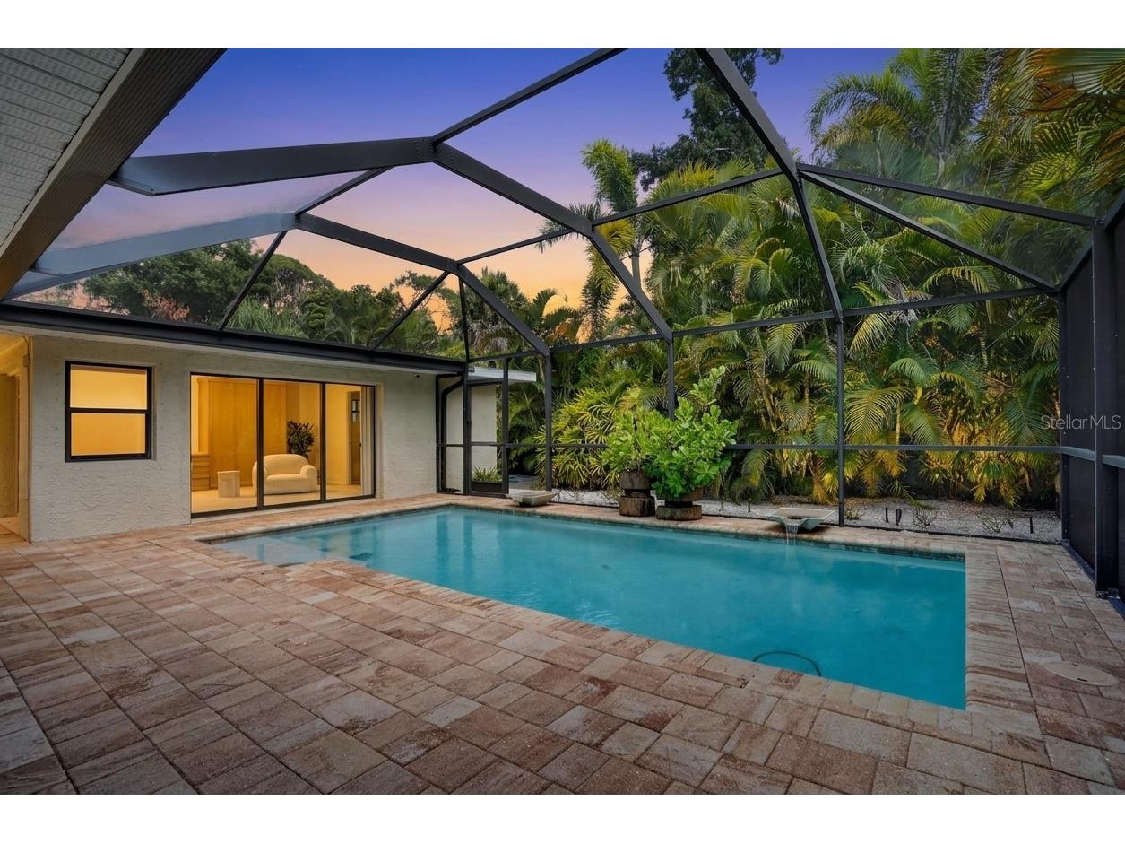418 Sapphire Drive Sarasota FL 34234 A4699914 image9