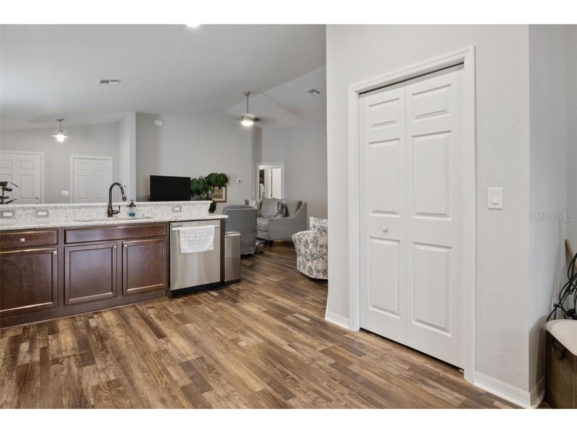 418 St Georges Circle Eagle Lake FL 33839 P4936305 image11