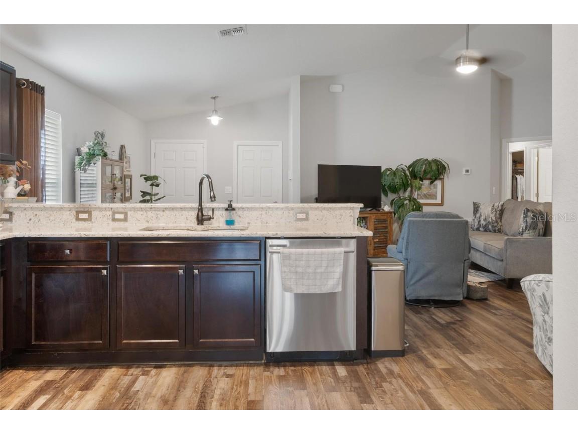 418 St Georges Circle Eagle Lake FL 33839 P4936305 image12