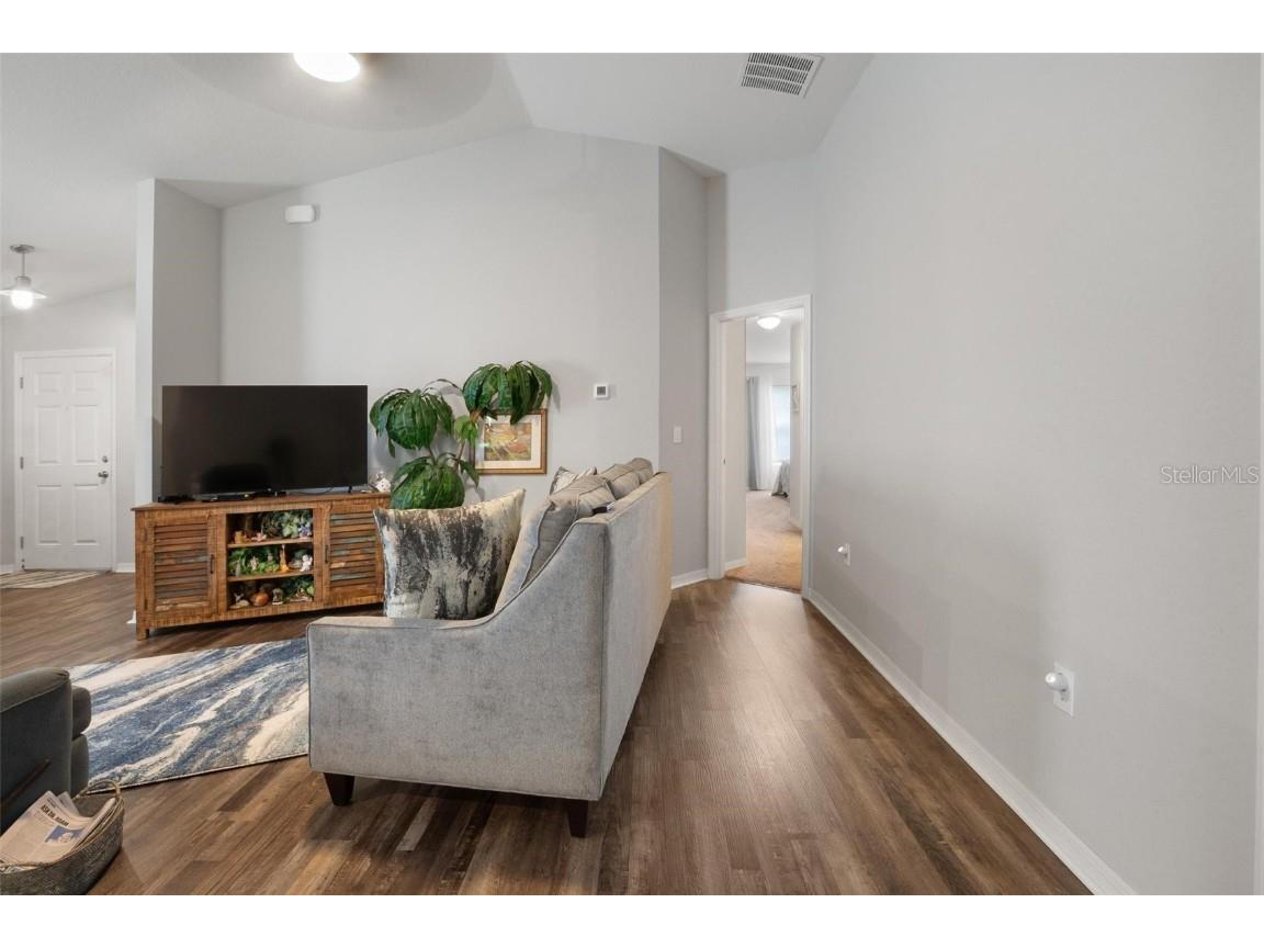 418 St Georges Circle Eagle Lake FL 33839 P4936305 image6