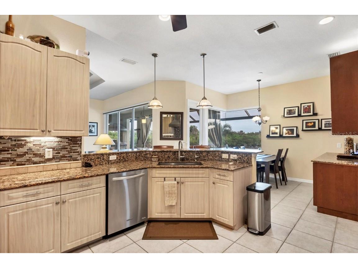 4180 Surfside Court Port Charlotte FL 33948 - MANCHESTER WATERWAY N6140404 image24