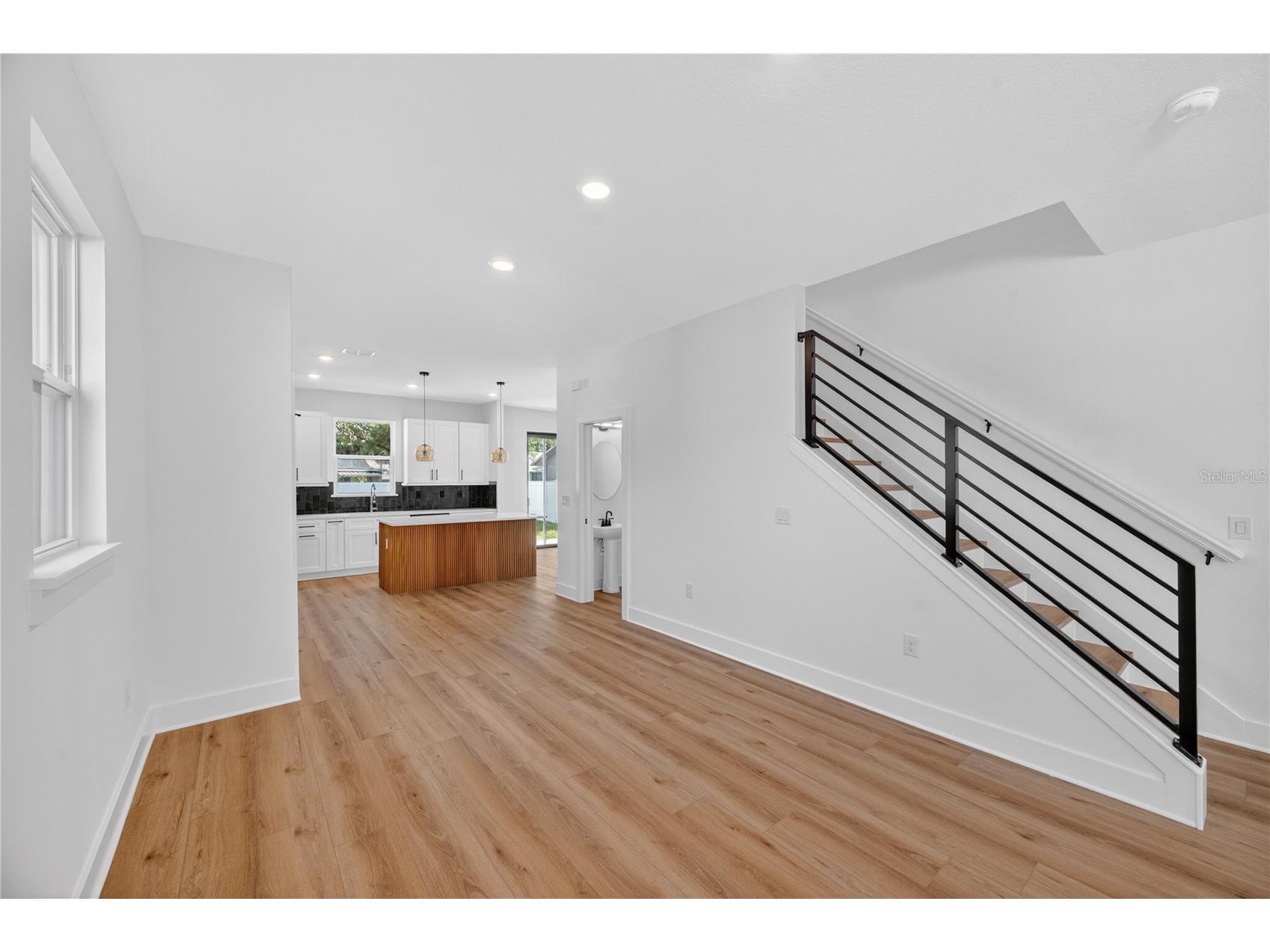 4181 56th Avenue N Saint Petersburg FL 33714 W7885607 image11
