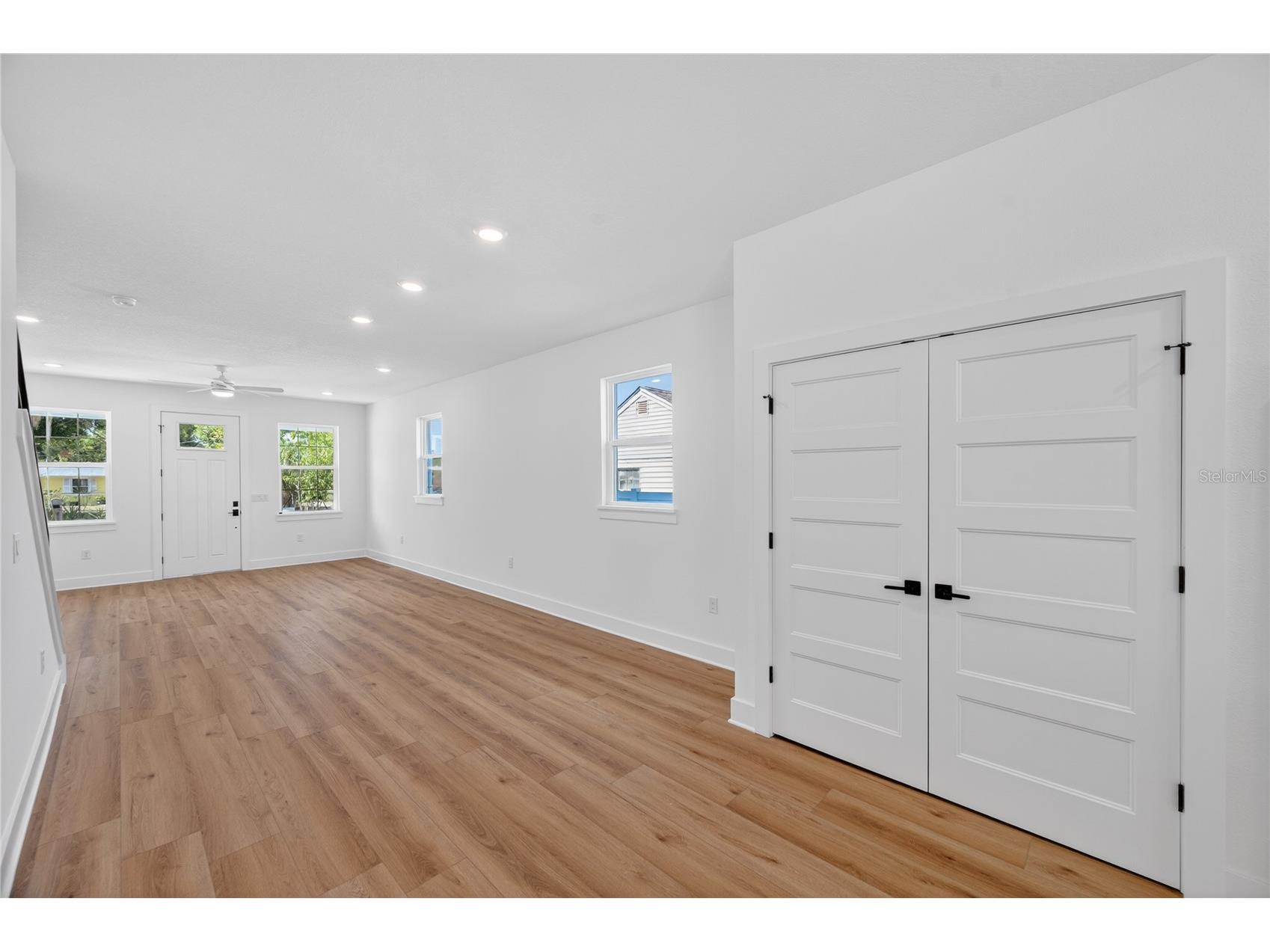 4181 56th Avenue N Saint Petersburg FL 33714 W7885607 image14