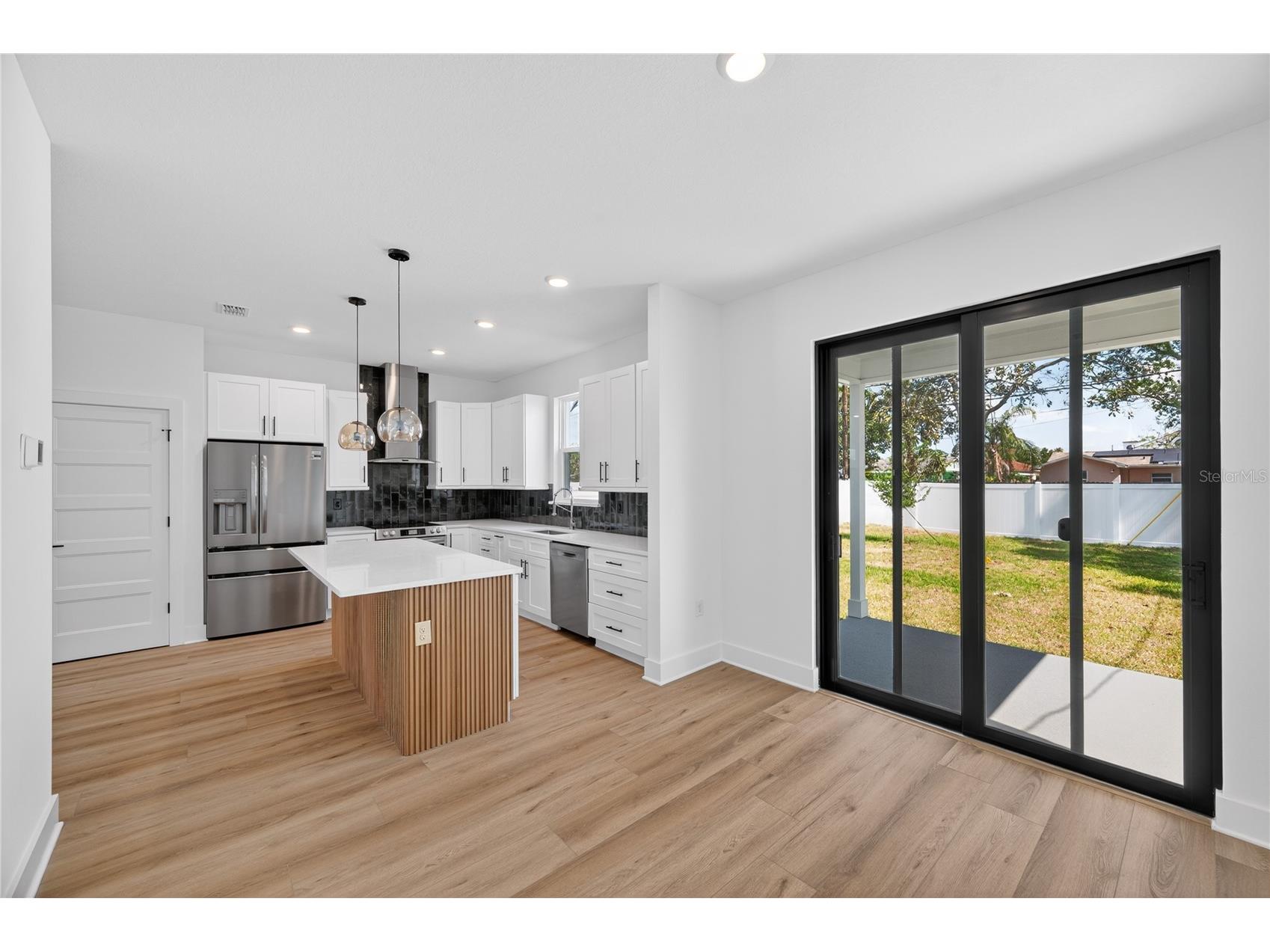 4181 56th Avenue N Saint Petersburg FL 33714 W7885607 image23