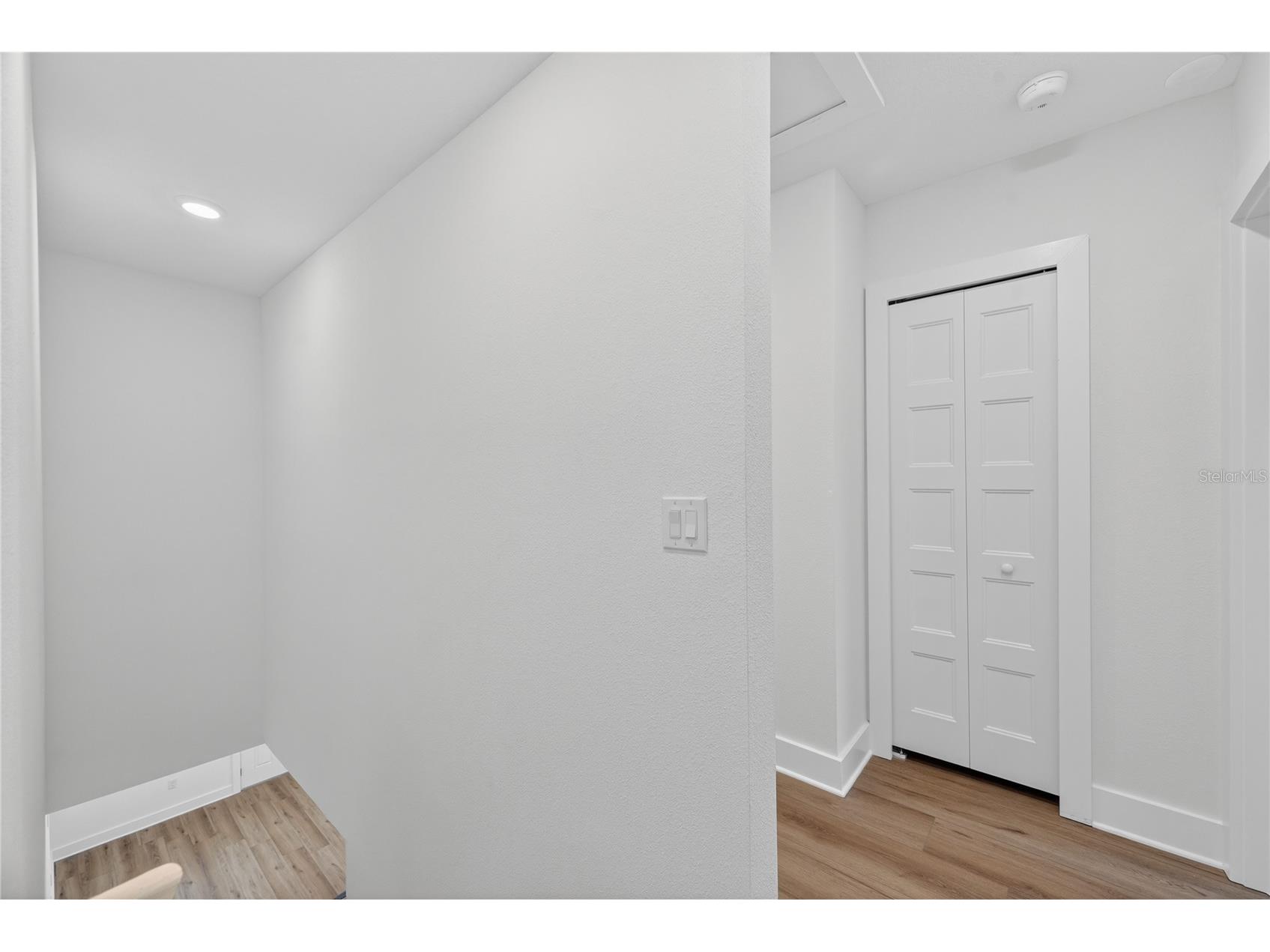 4181 56th Avenue N Saint Petersburg FL 33714 W7885607 image27