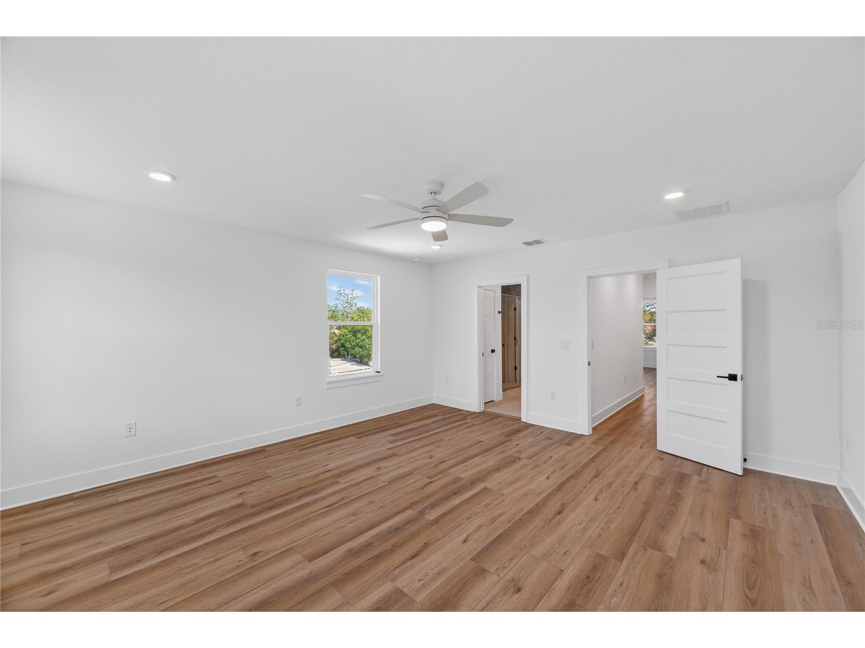 4181 56th Avenue N Saint Petersburg FL 33714 W7885607 image30