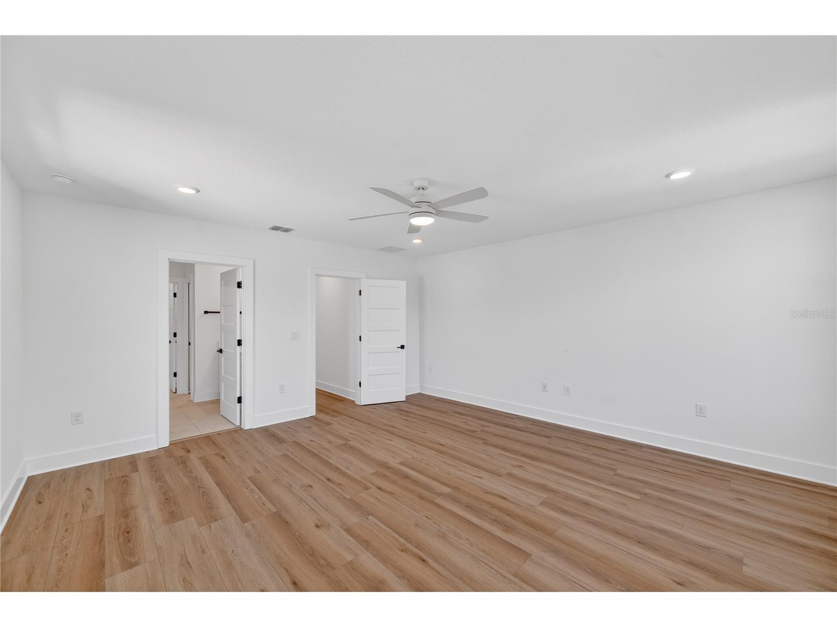 4181 56th Avenue N Saint Petersburg FL 33714 W7885607 image31