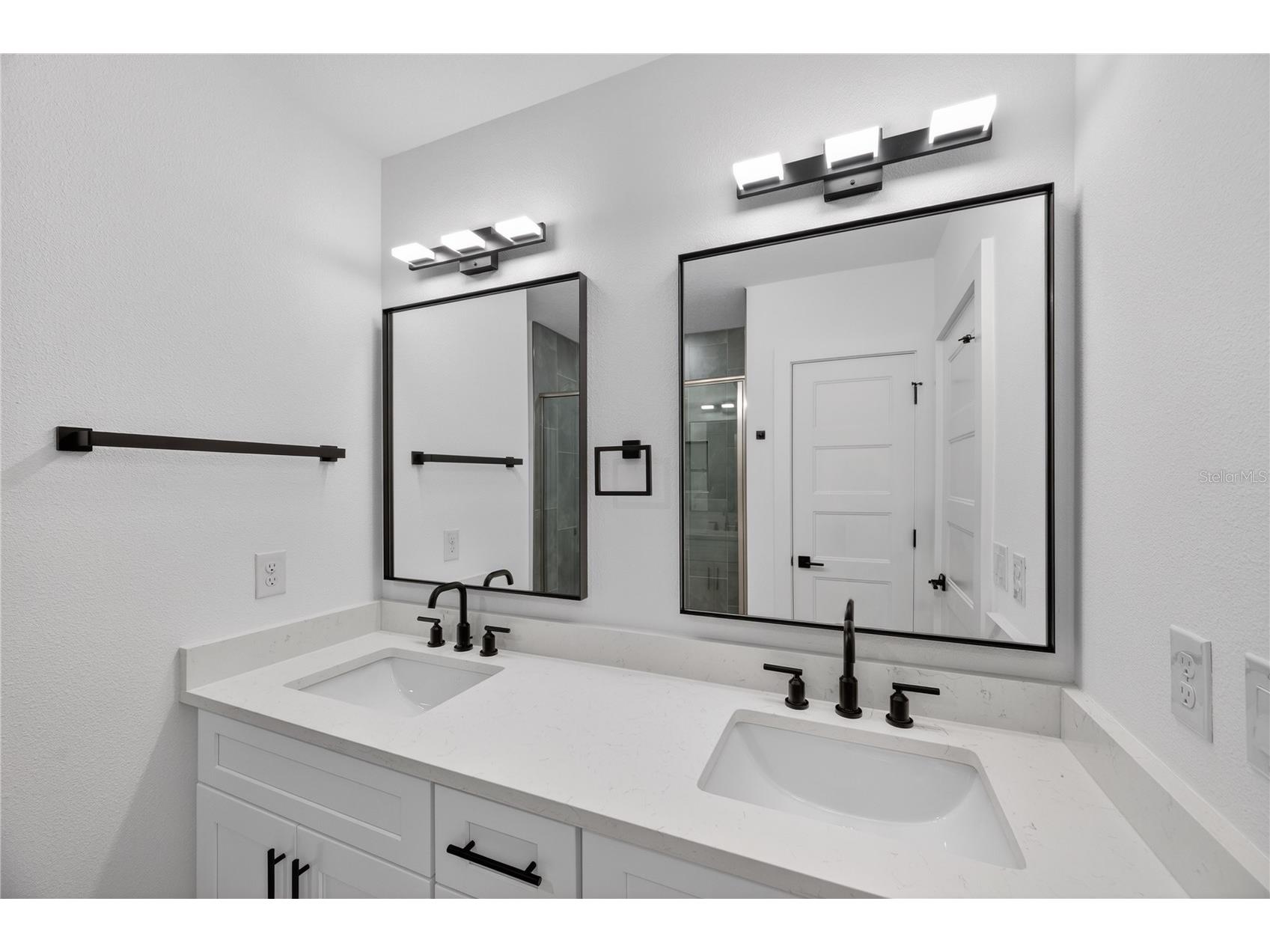 4181 56th Avenue N Saint Petersburg FL 33714 W7885607 image33
