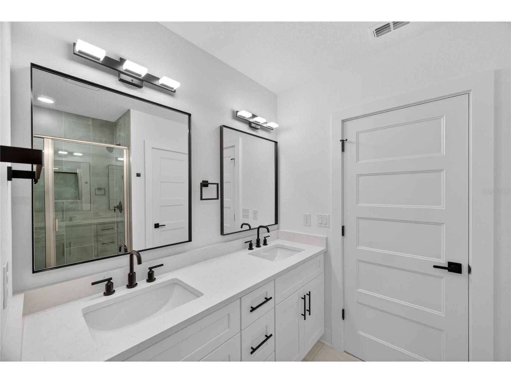 4181 56th Avenue N Saint Petersburg FL 33714 W7885607 image35