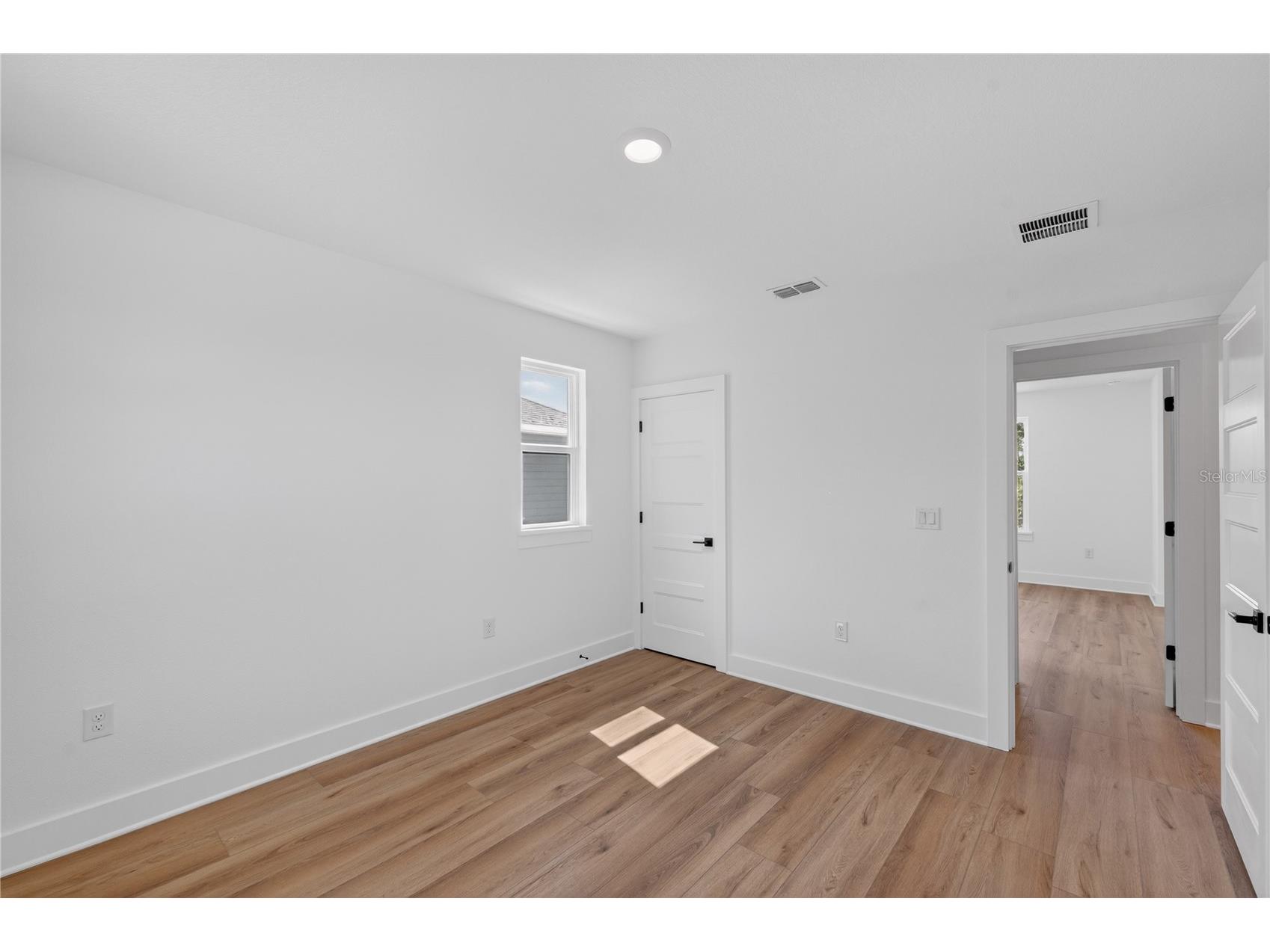 4181 56th Avenue N Saint Petersburg FL 33714 W7885607 image42