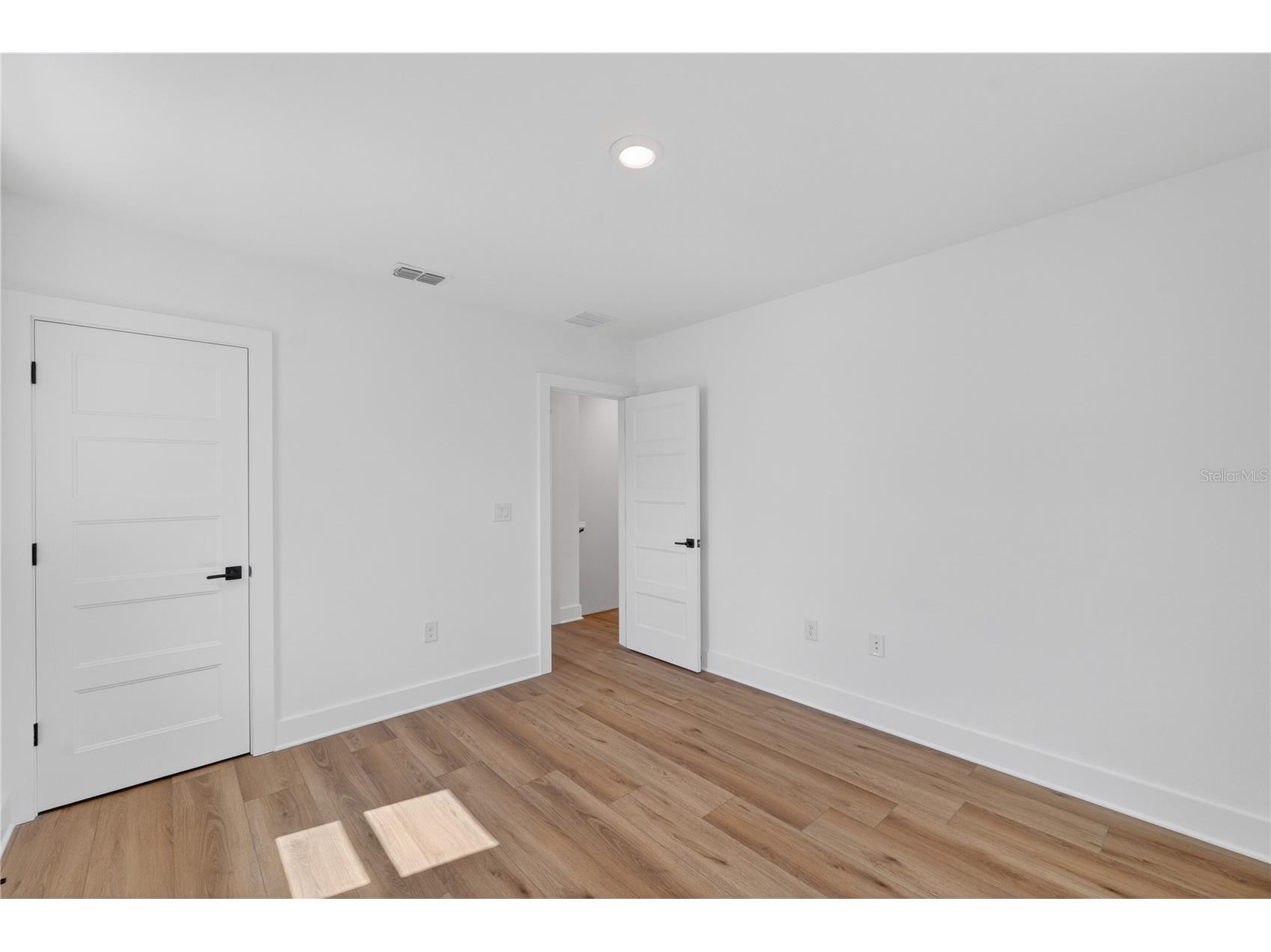 4181 56th Avenue N Saint Petersburg FL 33714 W7885607 image43