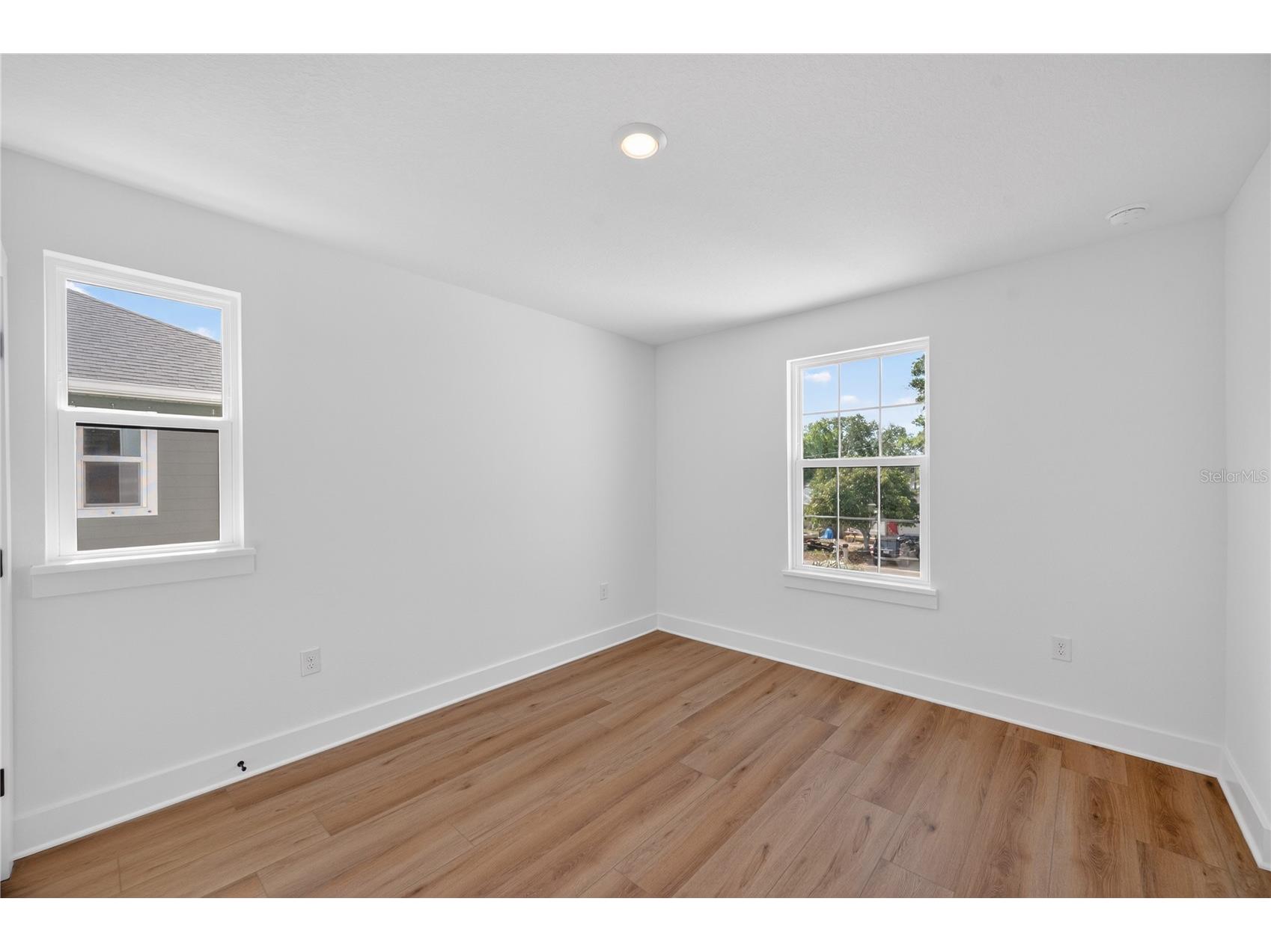 4181 56th Avenue N Saint Petersburg FL 33714 W7885607 image45