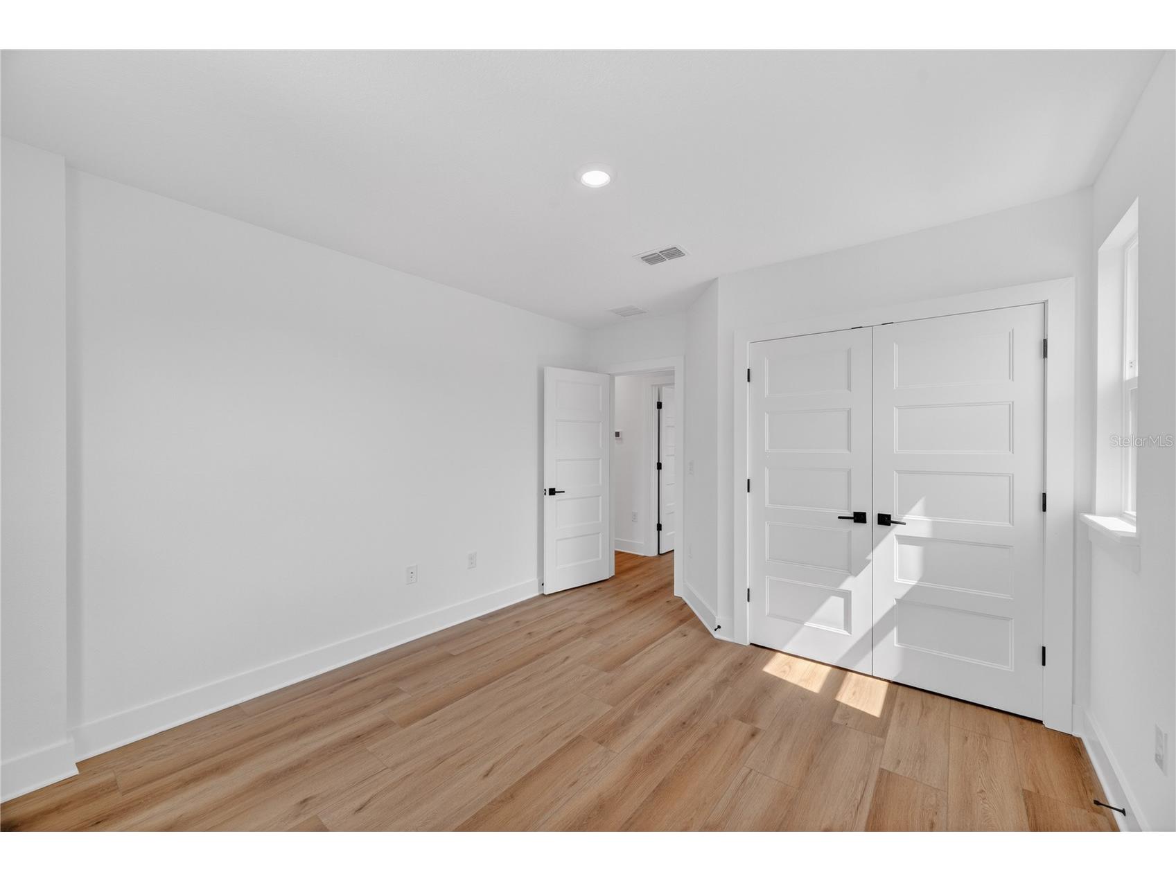 4181 56th Avenue N Saint Petersburg FL 33714 W7885607 image47