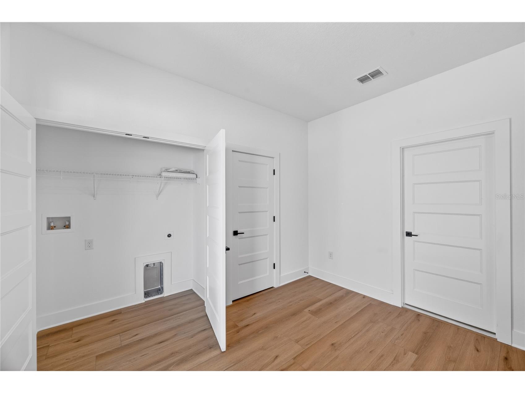 4181 56th Avenue N Saint Petersburg FL 33714 W7885607 image51