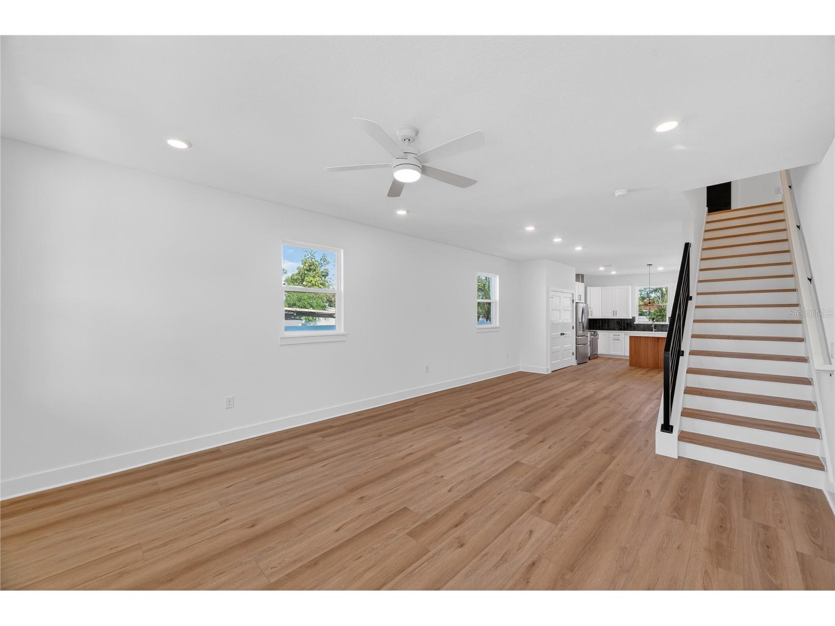 4181 56th Avenue N Saint Petersburg FL 33714 W7885607 image8