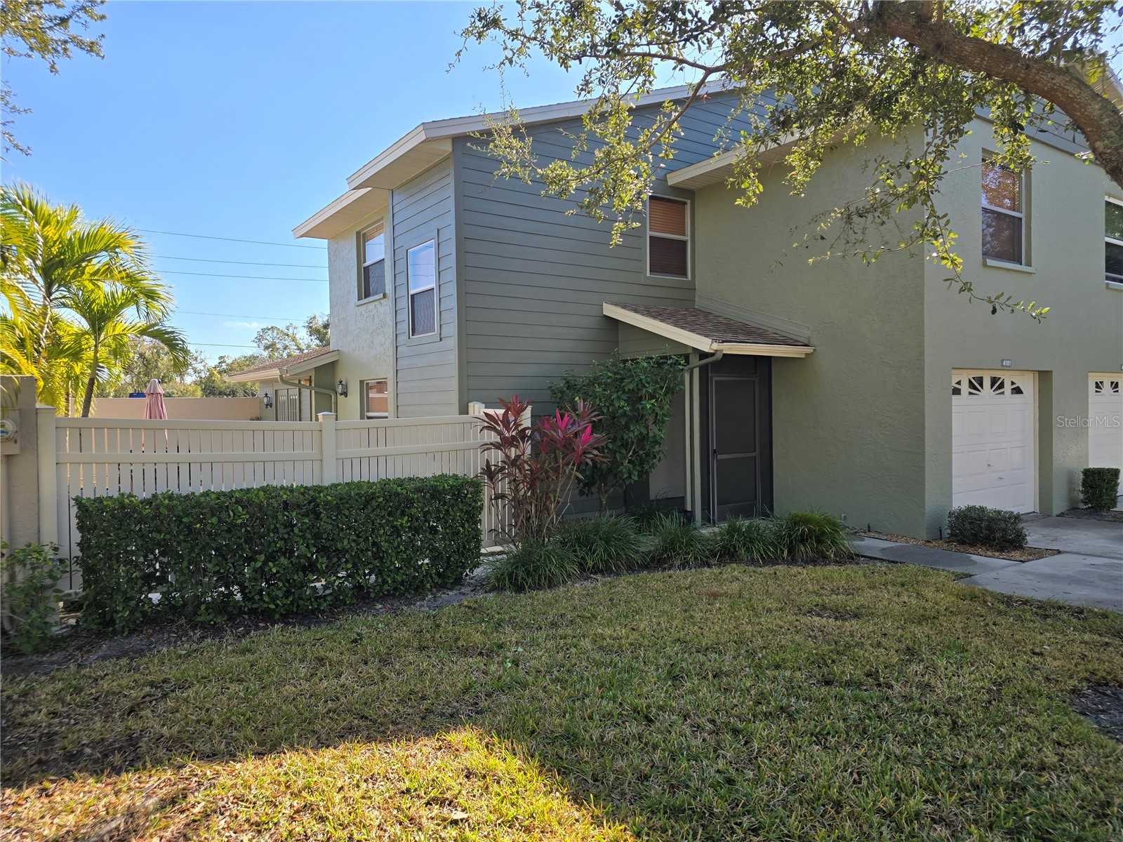 4181 Center Pointe Circle #91B Sarasota FL 34233 A4677449 image1