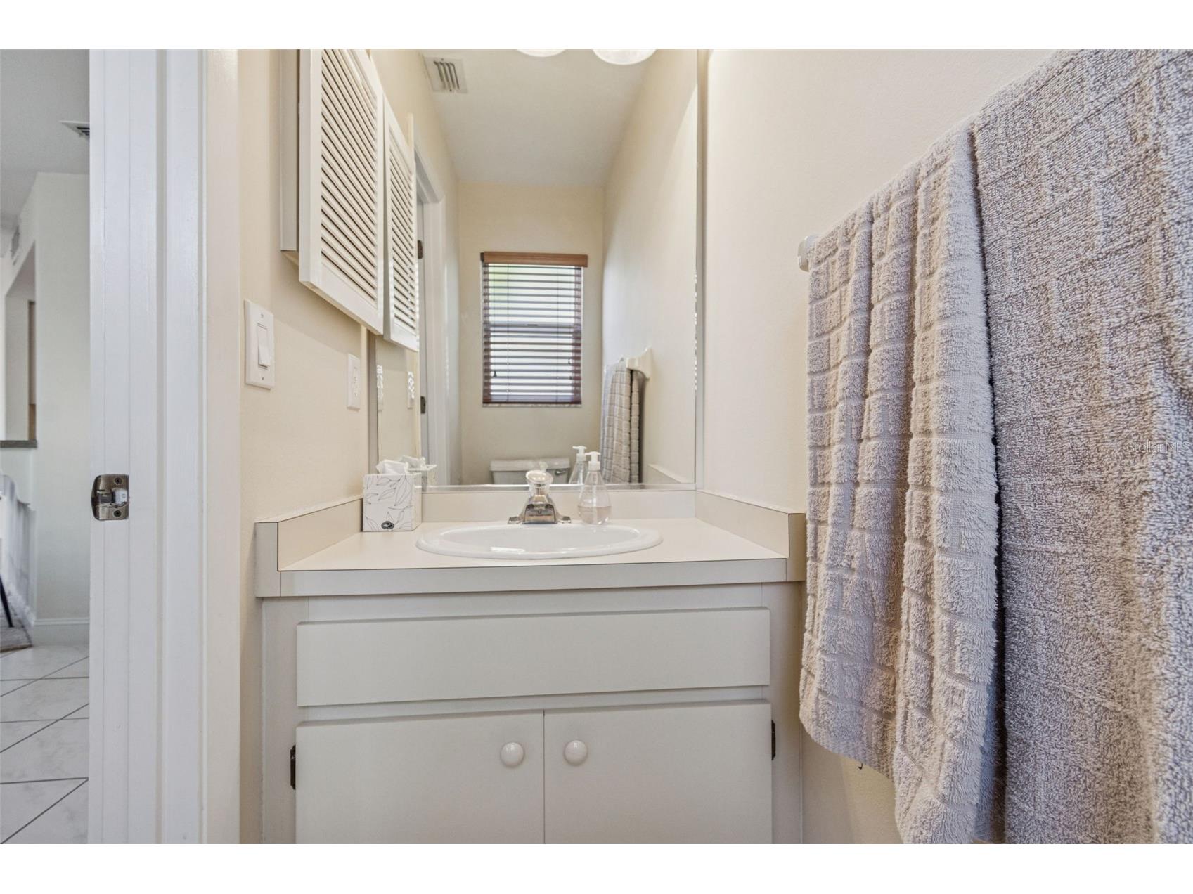 4181 Center Pointe Circle #91B Sarasota FL 34233 A4677449 image23