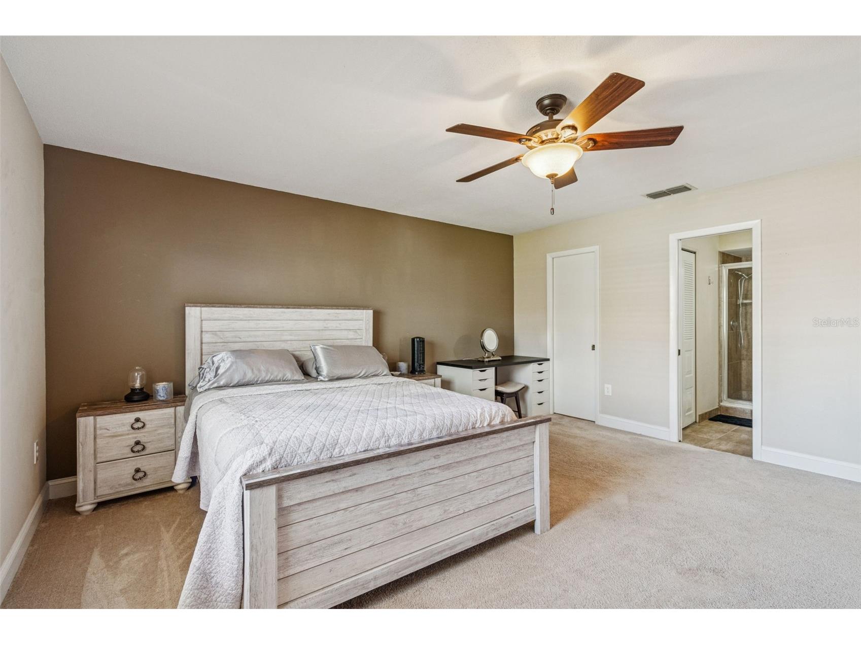 4181 Center Pointe Circle #91B Sarasota FL 34233 A4677449 image33