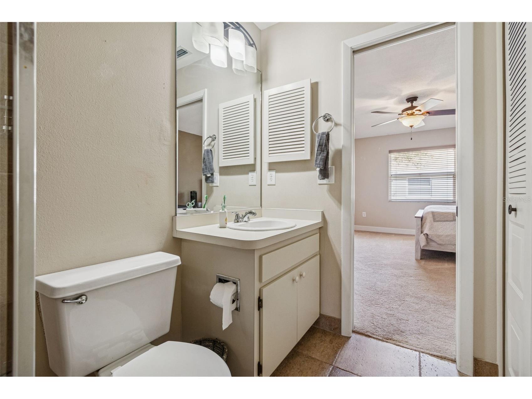 4181 Center Pointe Circle #91B Sarasota FL 34233 A4677449 image36