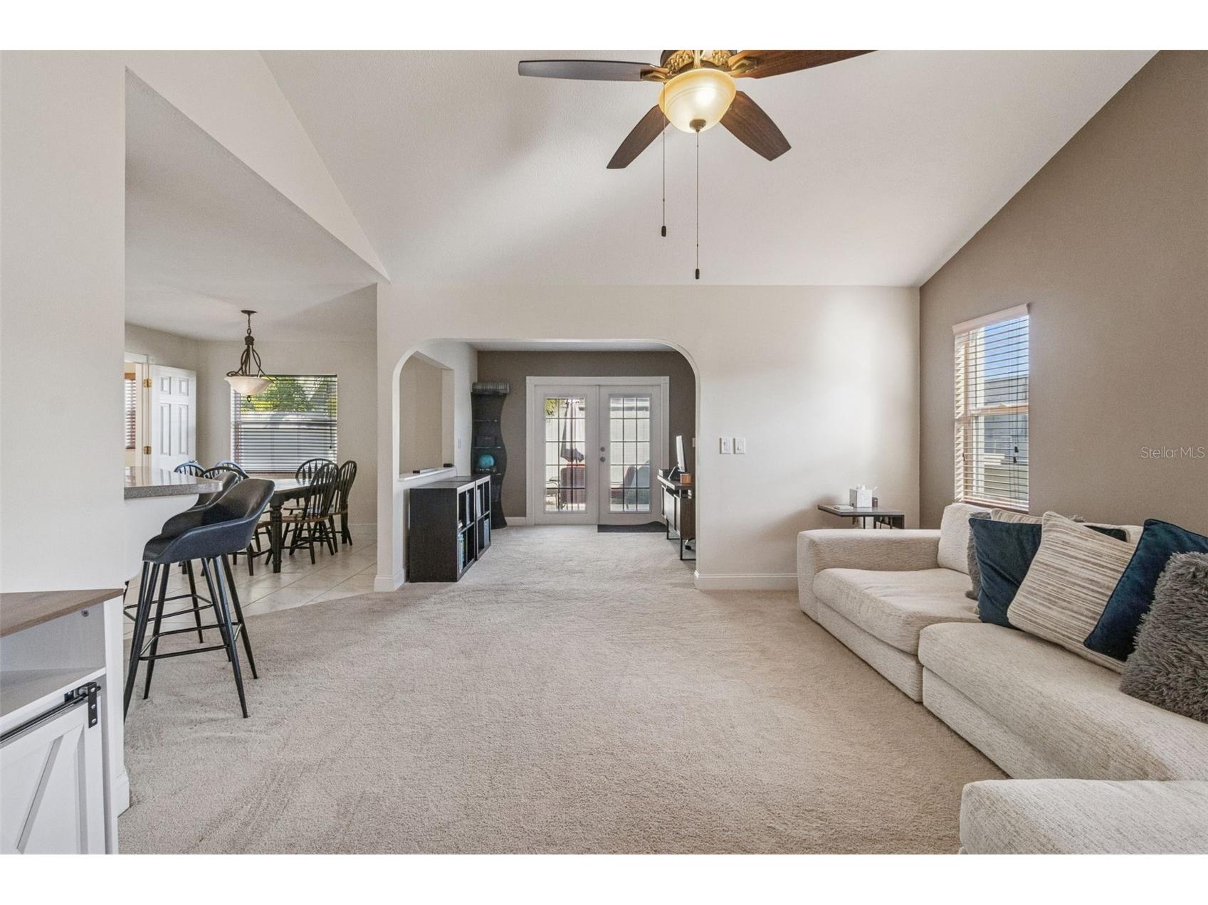 4181 Center Pointe Circle #91B Sarasota FL 34233 A4677449 image5