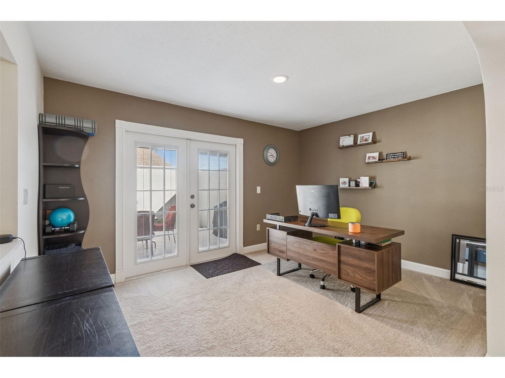 4181 Center Pointe Circle #91B Sarasota FL 34233 A4677449 image9