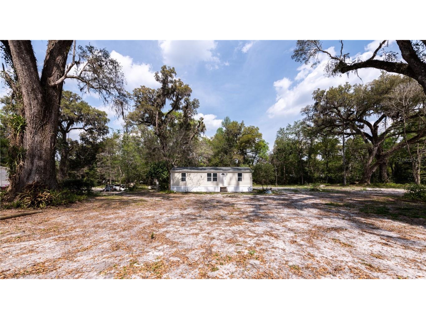 4181 NE 140th Place Anthony FL 32617 OM653978 image1