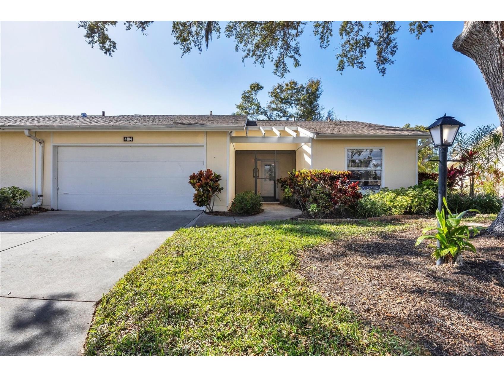 4184 Oakhurst Circle W #3154 Sarasota FL 34233 A4679218 image1