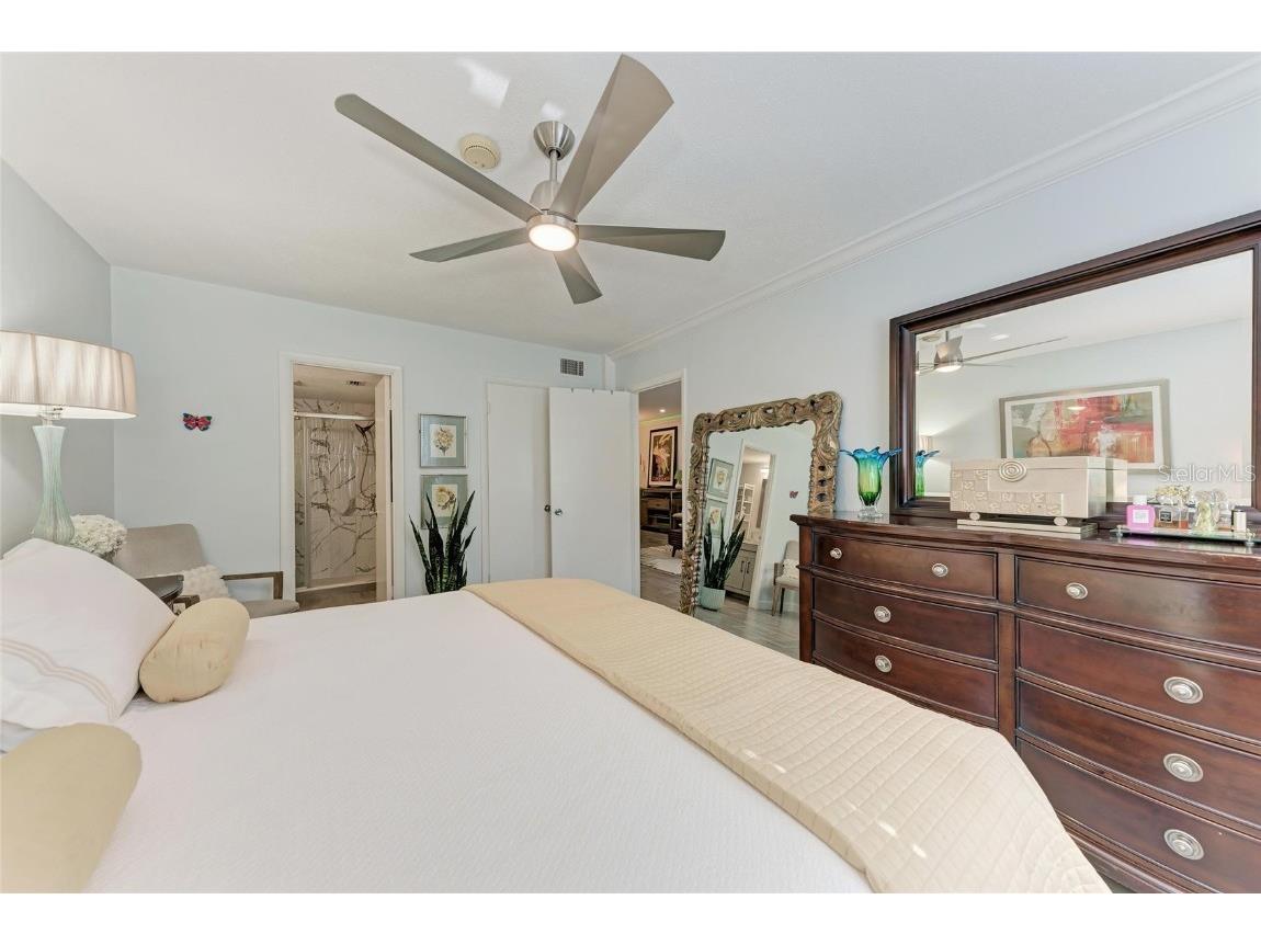 4186 Heron Way #B-219 Bradenton FL 34205 A4648110 image16