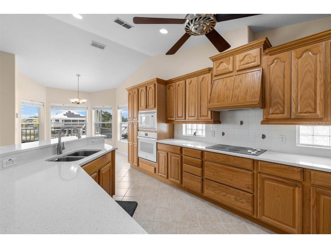 4187 Diaz Court Hernando Beach FL 34607 - GULF TB8442198 image12