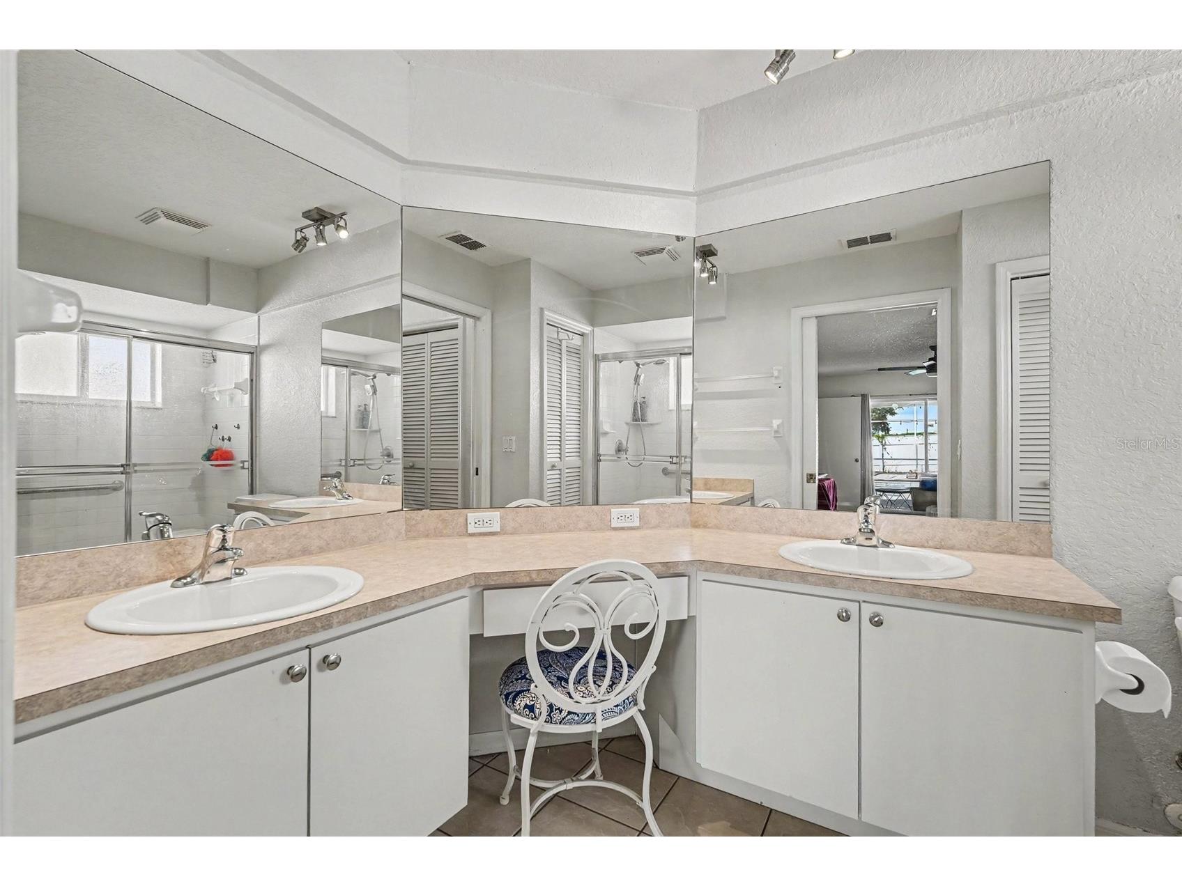4187 Everett Avenue Spring Hill FL 34609 TB8518722 image16