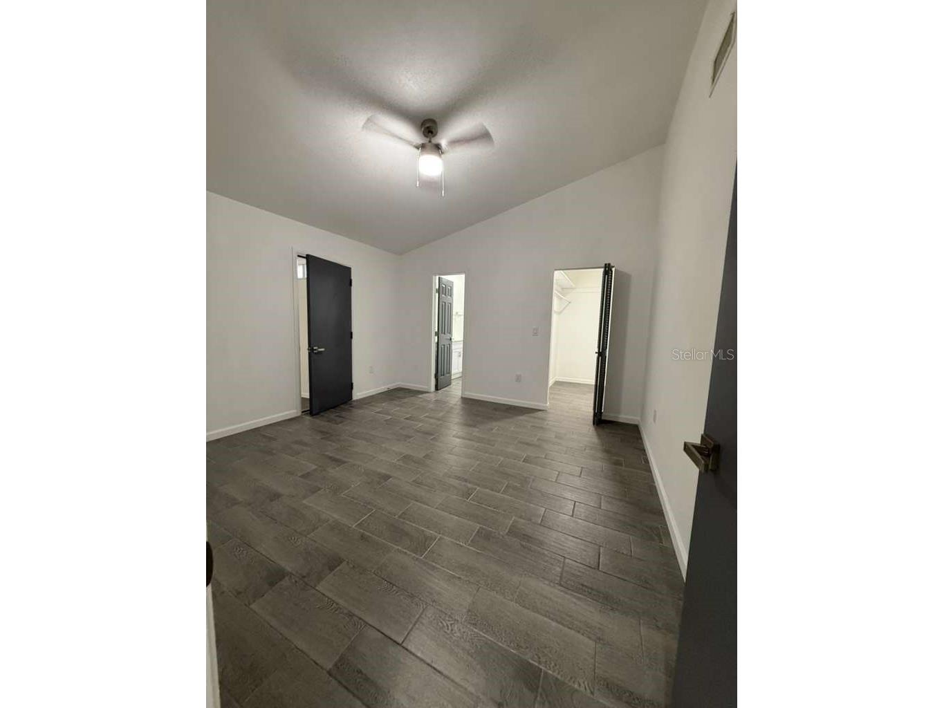 4187 Palau Drive Sarasota FL 34241 A4696970 image13