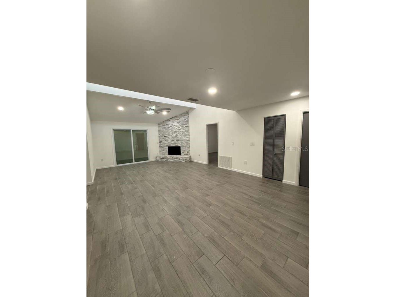 4187 Palau Drive Sarasota FL 34241 A4696970 image14