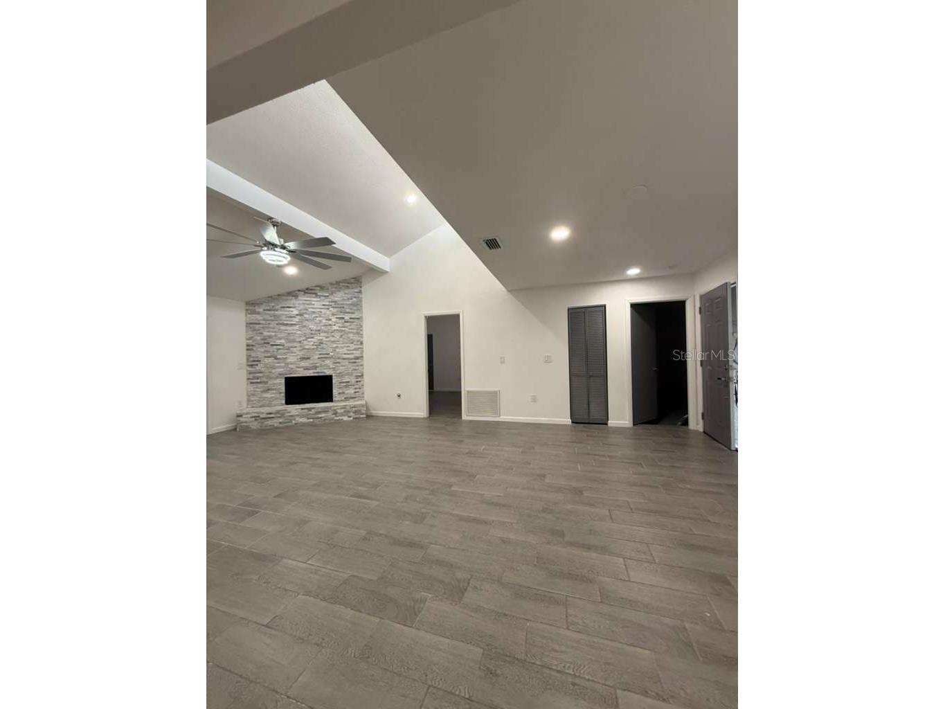 4187 Palau Drive Sarasota FL 34241 A4696970 image17